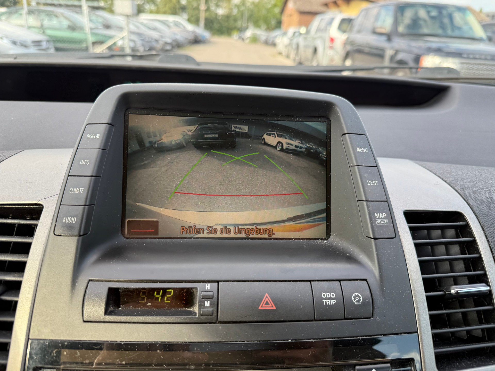 TOYOTA Prius 1.5 16V Hybrid Limited / Frisch ab MFK & Service / Rückfahrkamera / Navi / Keyless Go / Bluetooth-image-8