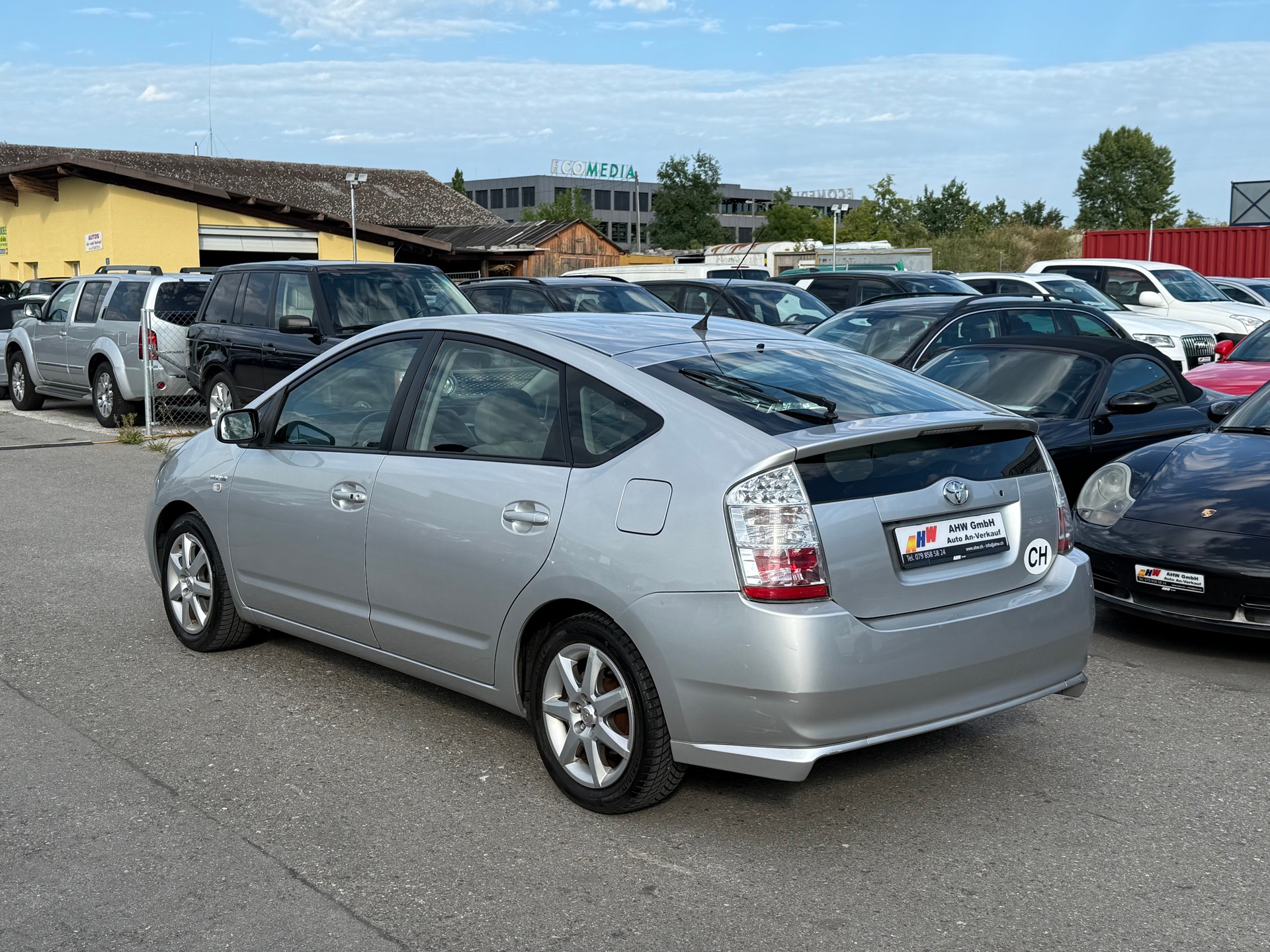 TOYOTA Prius 1.5 16V Hybrid Limited / Frisch ab MFK & Service / Rückfahrkamera / Navi / Keyless Go / Bluetooth-image-5
