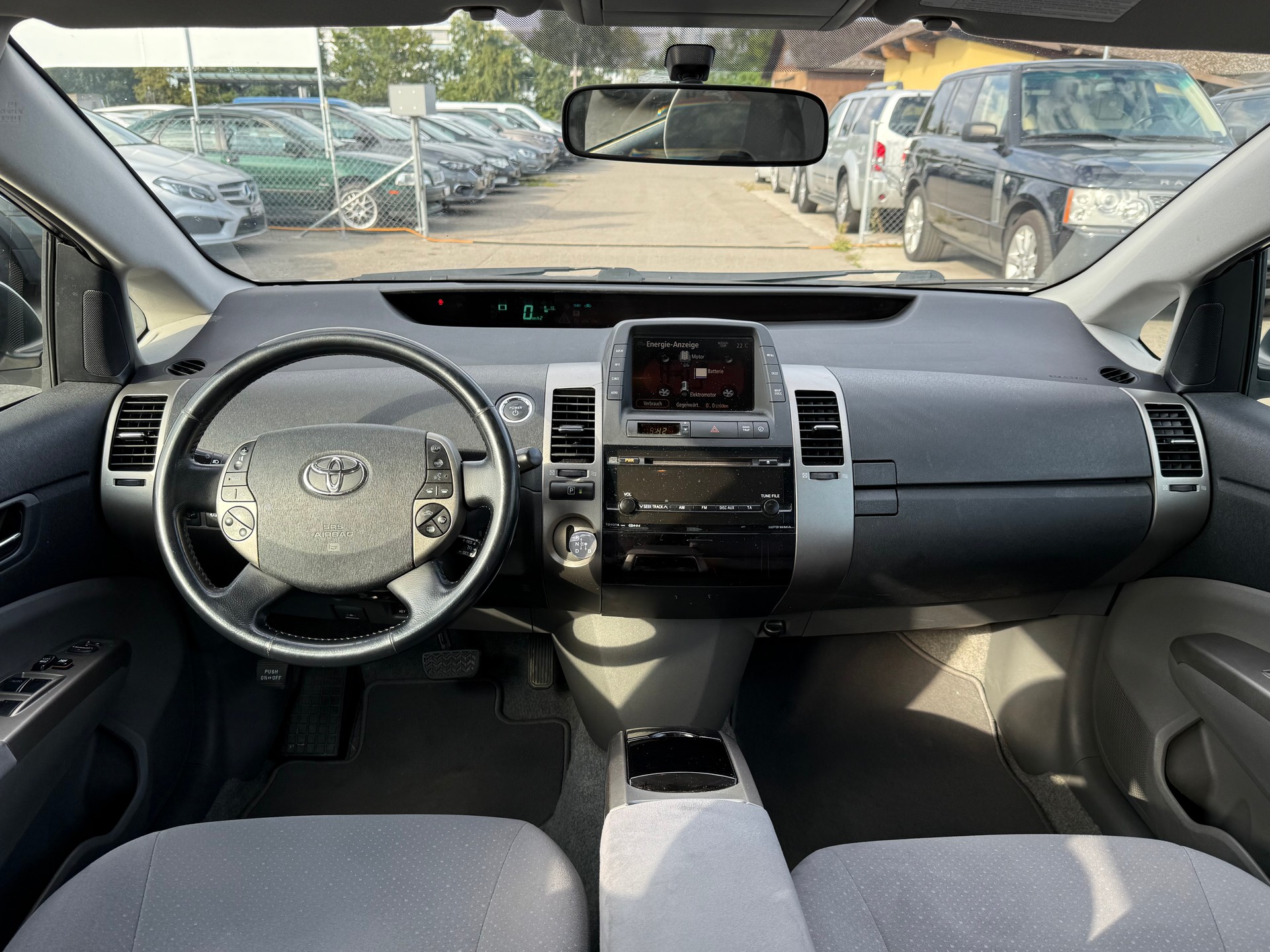 TOYOTA Prius 1.5 16V Hybrid Limited / Frisch ab MFK & Service / Rückfahrkamera / Navi / Keyless Go / Bluetooth-image-7
