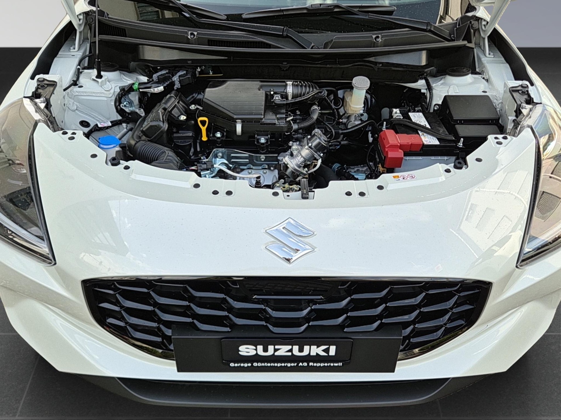 SUZUKI Swift 1.2 Compact+ Hybrid-image-19