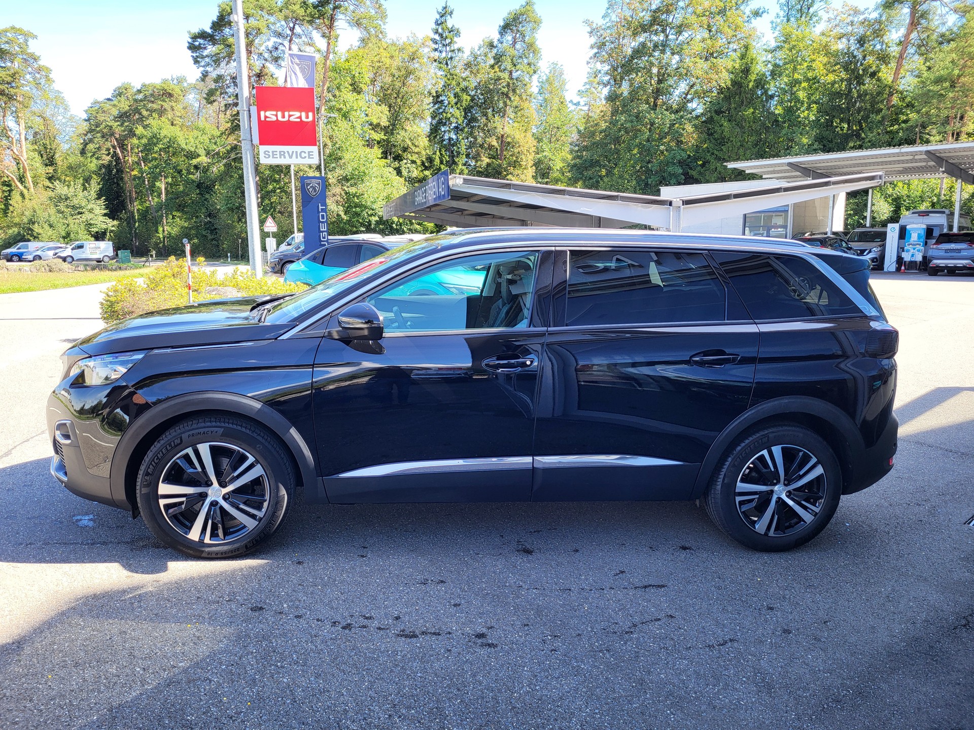 PEUGEOT 5008 1.5 BlueHDi Allure-image-2
