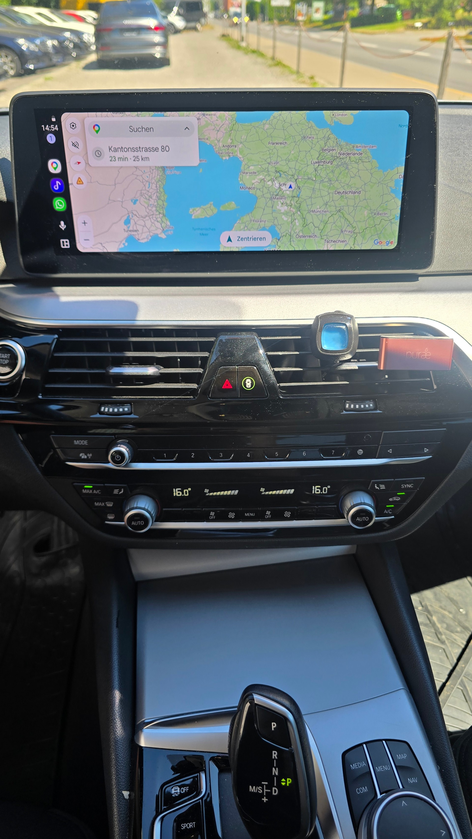 BMW 520d xDrive 48V Touring Steptronic-image-13