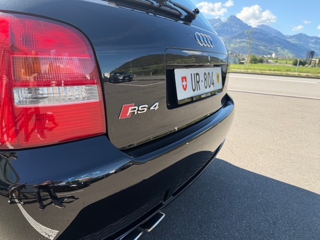 AUDI RS4 Avant 2.7 V6 Biturbo quattro-image-15