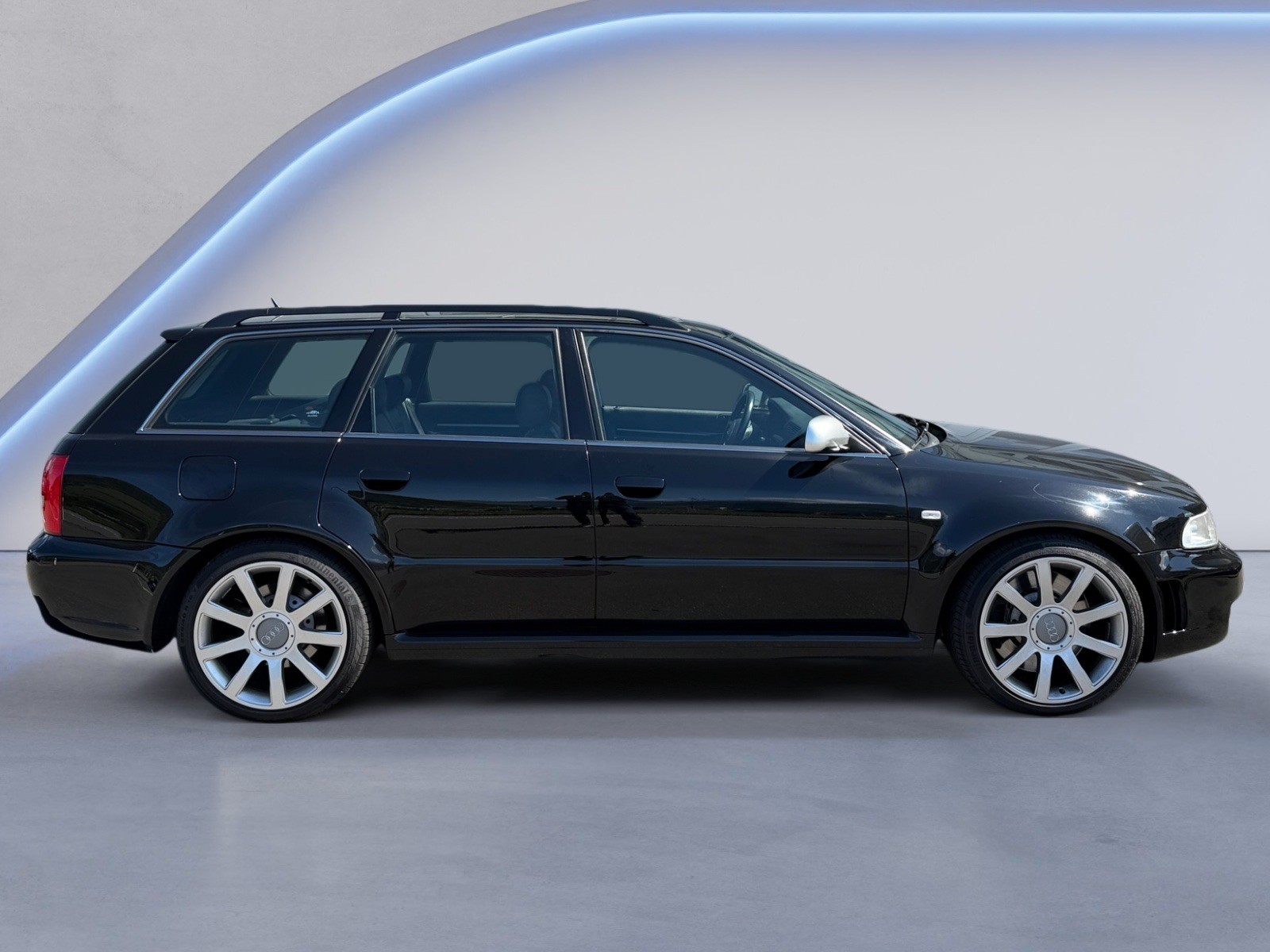 AUDI RS4 Avant 2.7 V6 Biturbo quattro-image-5