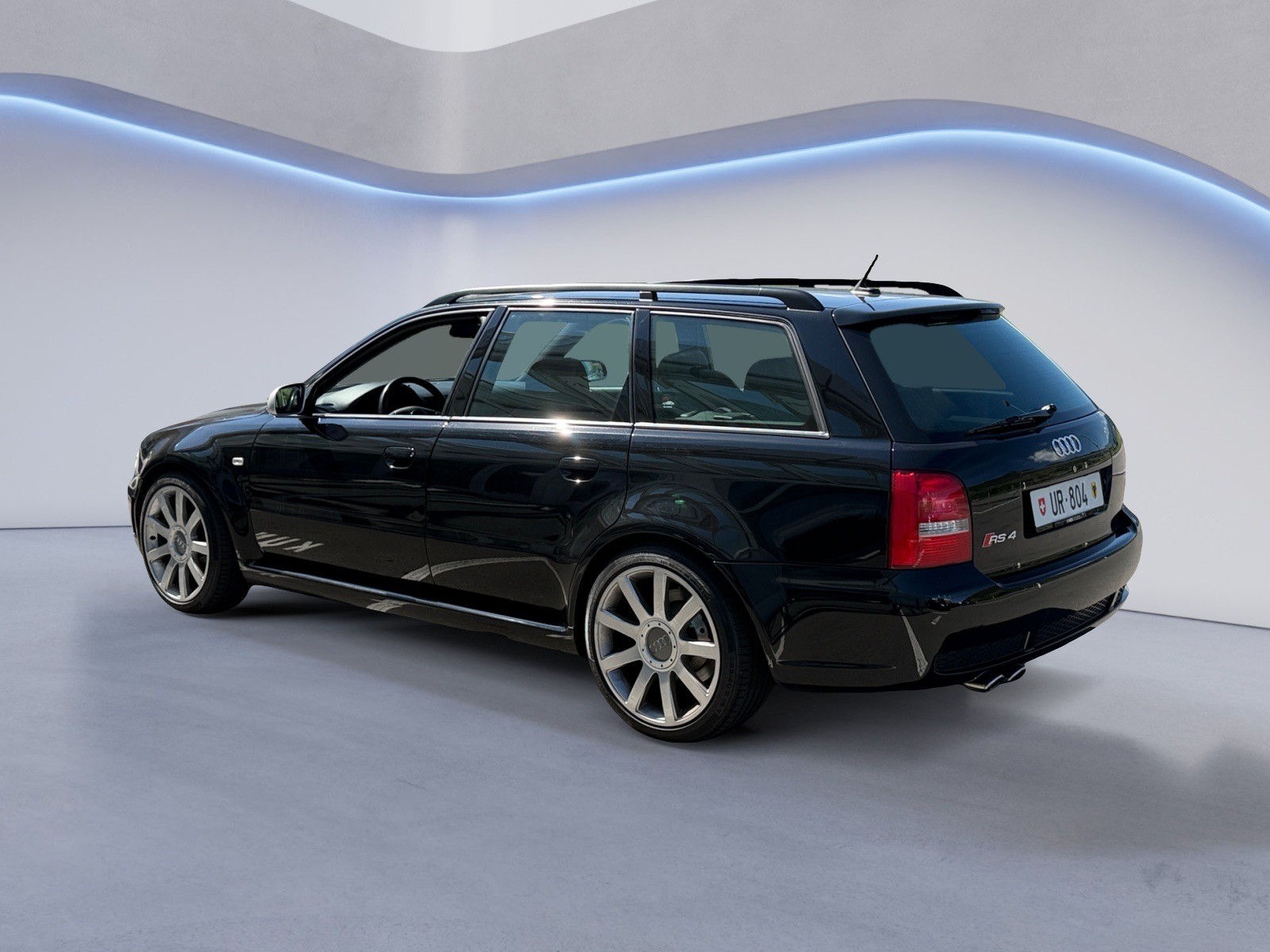 AUDI RS4 Avant 2.7 V6 Biturbo quattro-showroom-element-2