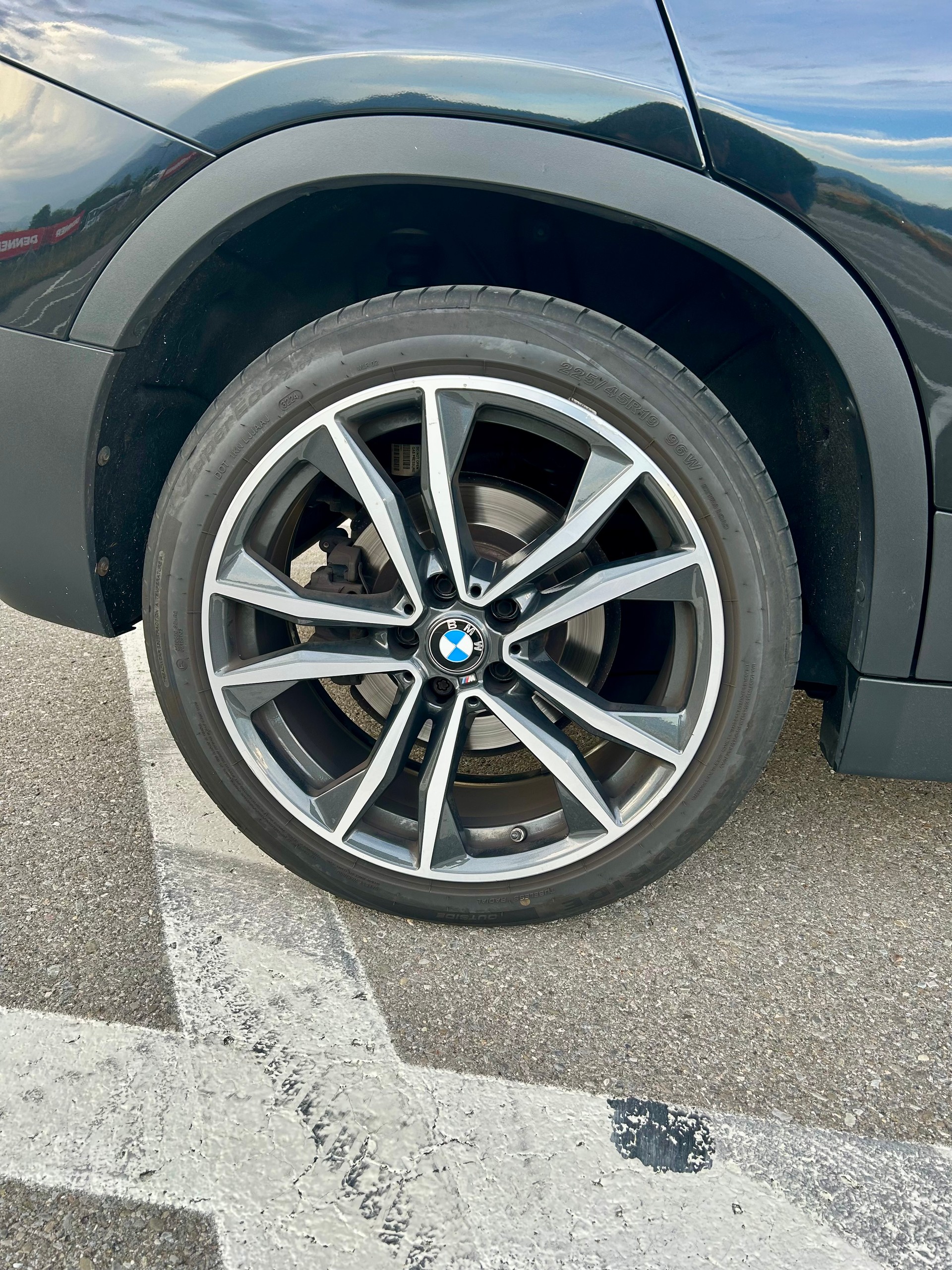 BMW 20i xDrive-image-7