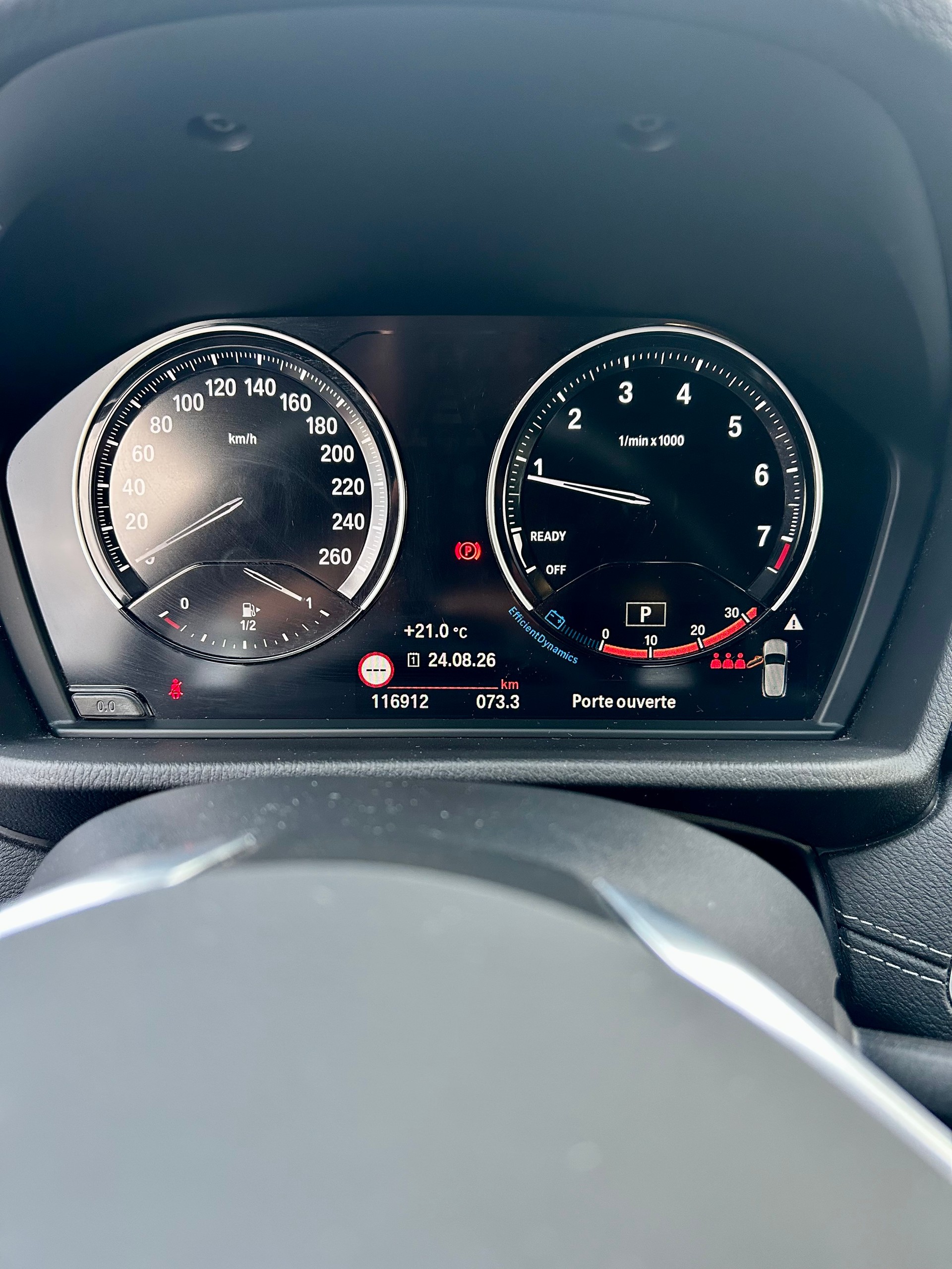 BMW 20i xDrive-image-8