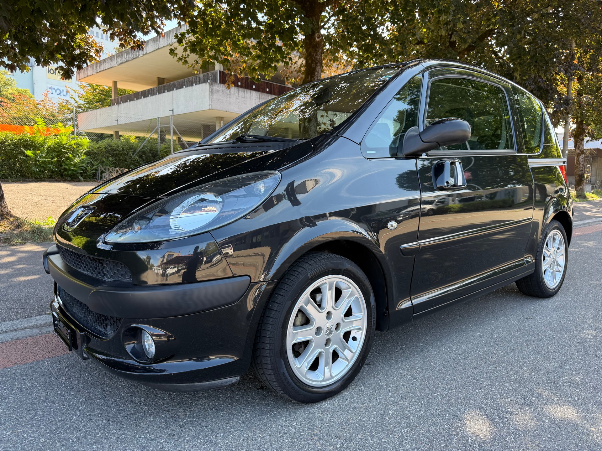 PEUGEOT 1007 1.6 Sport(y) 2-Tronic-image-1