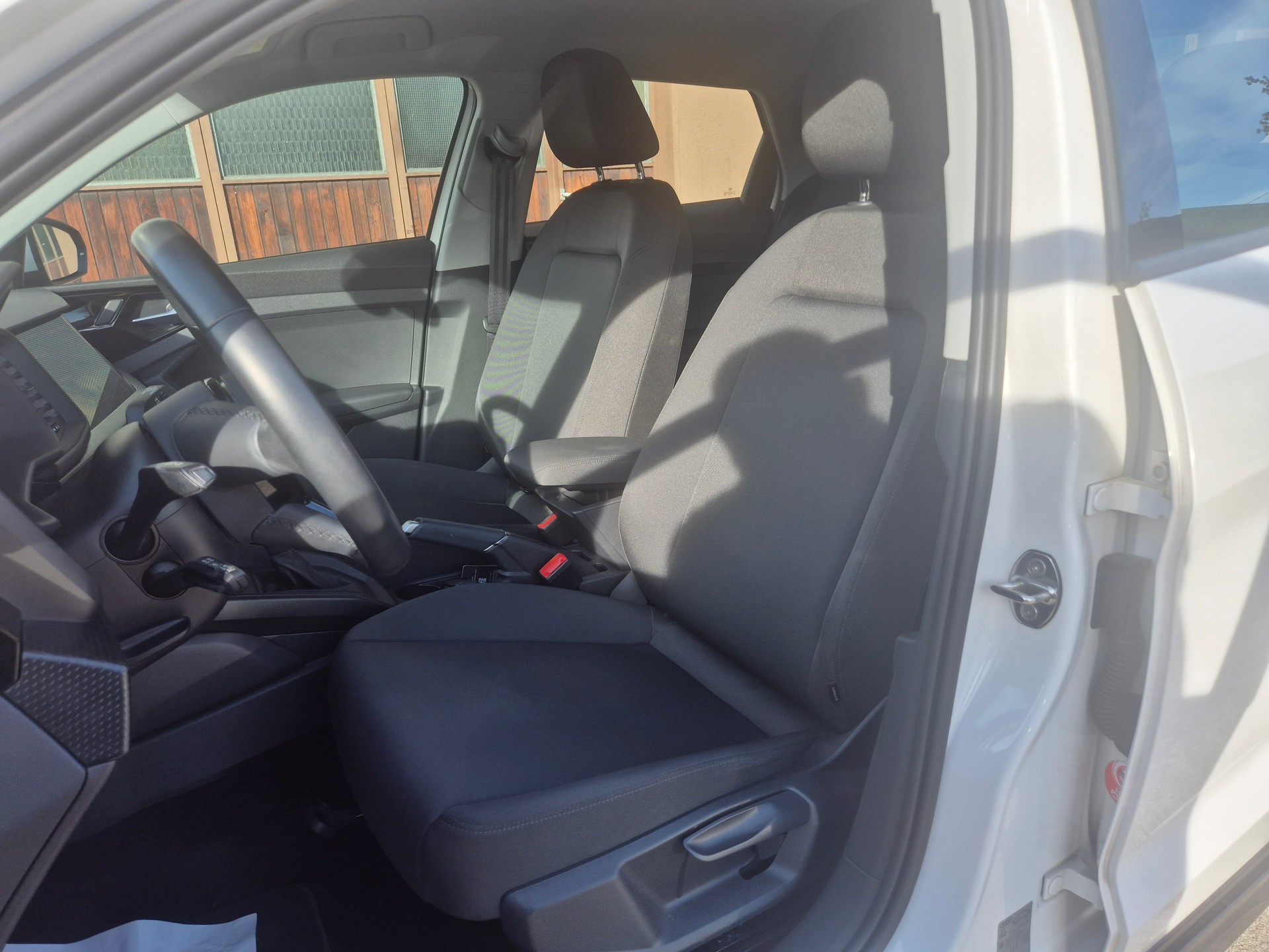 AUDI A1 allstreet 30 TFSI Attraction S-tronic-image-12