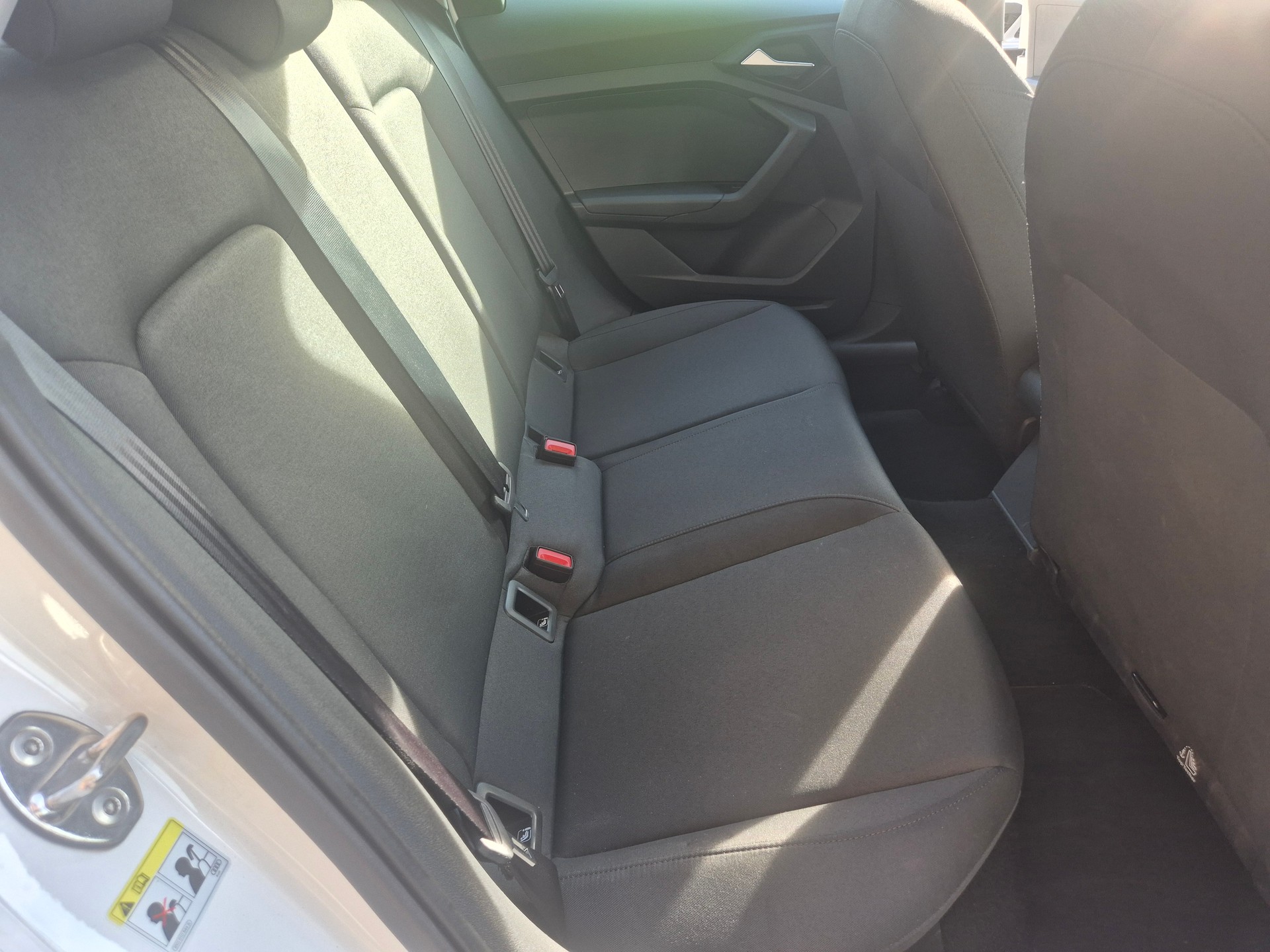 AUDI A1 allstreet 30 TFSI Attraction S-tronic-image-13