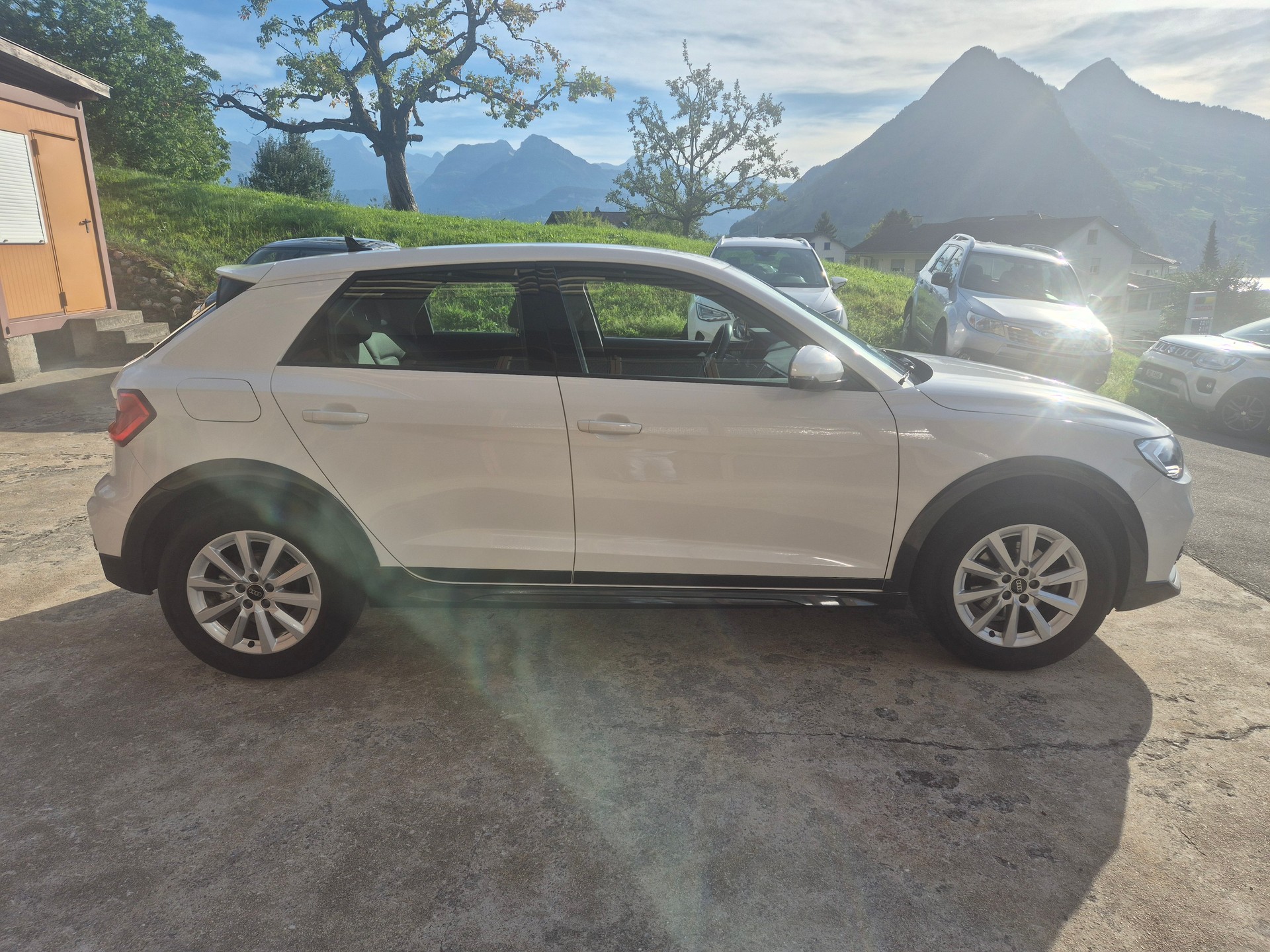 AUDI A1 allstreet 30 TFSI Attraction S-tronic-image-3