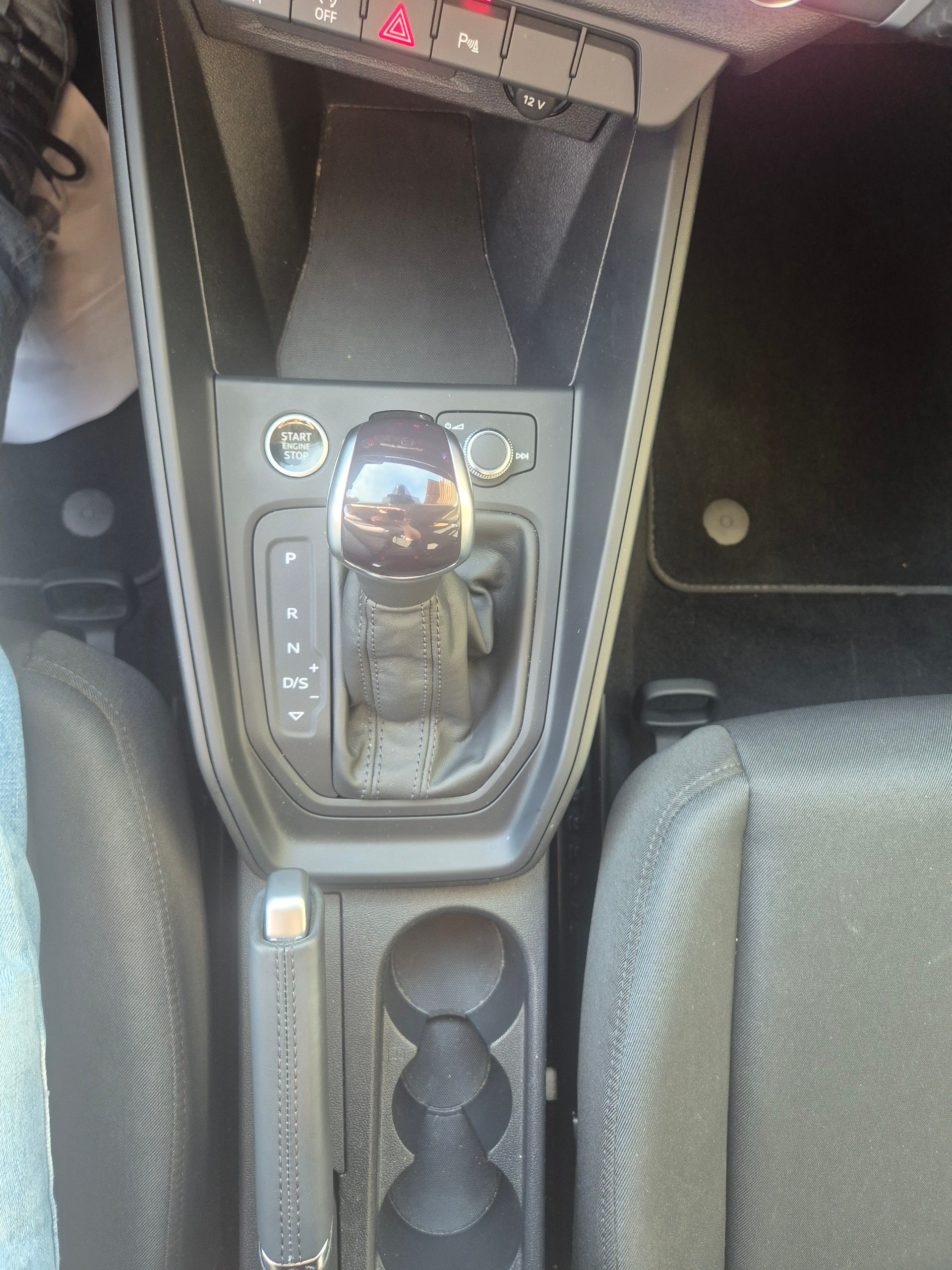 AUDI A1 allstreet 30 TFSI Attraction S-tronic-image-9