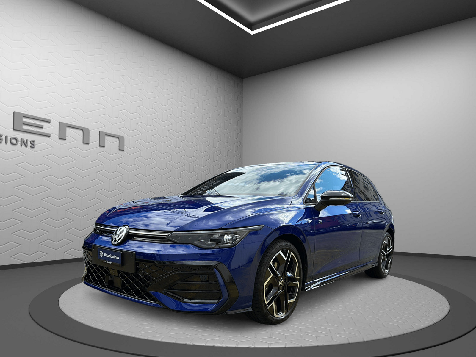VW Golf 1.5 e TSI mHEV R-Line DSG-image-0
