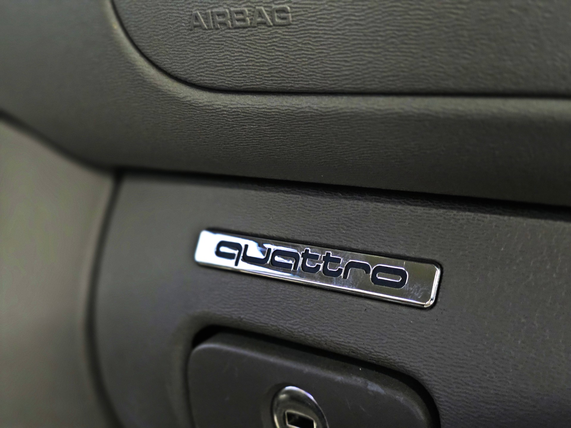 AUDI A3 1.8 T quattro Ambition-image-20