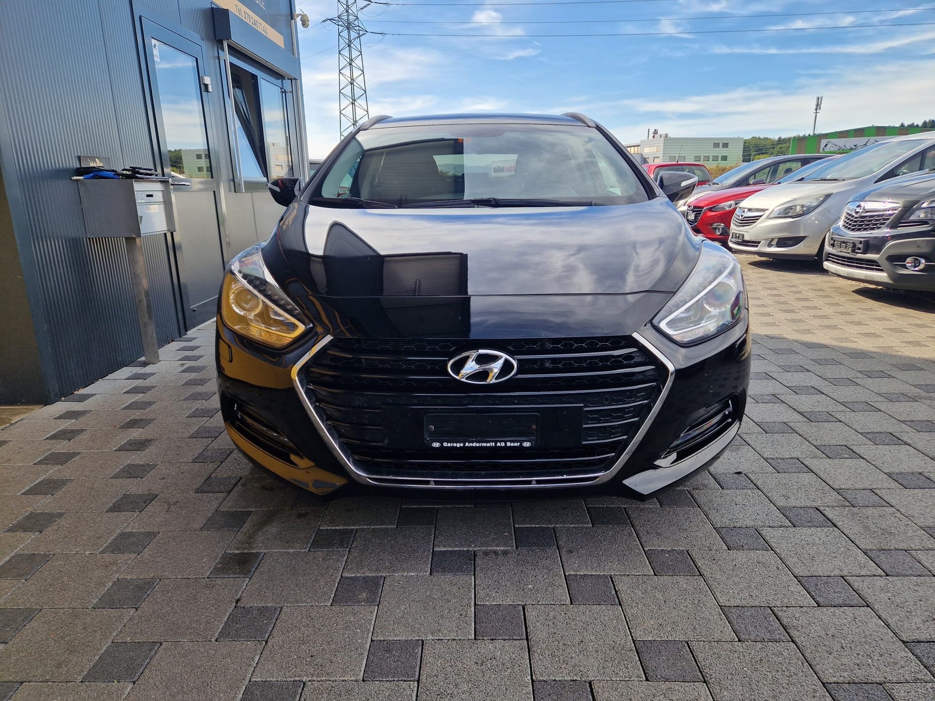 HYUNDAI i40 Wagon 1.7 CRDI Amplia Automatic-image-1
