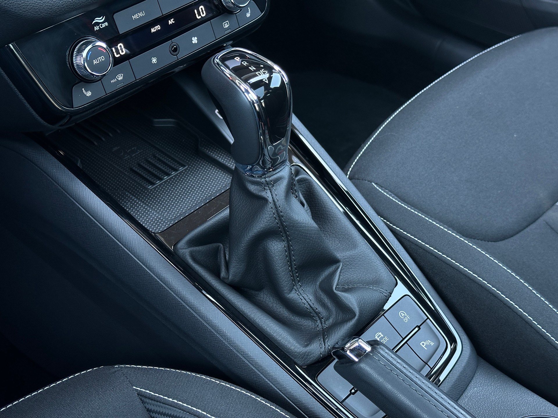 SKODA Scala 1.5 TSI Monte Carlo DSG-image-21