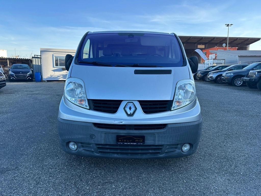 RENAULT Trafic 2.5 dCi 2.9t L1H1-image-0