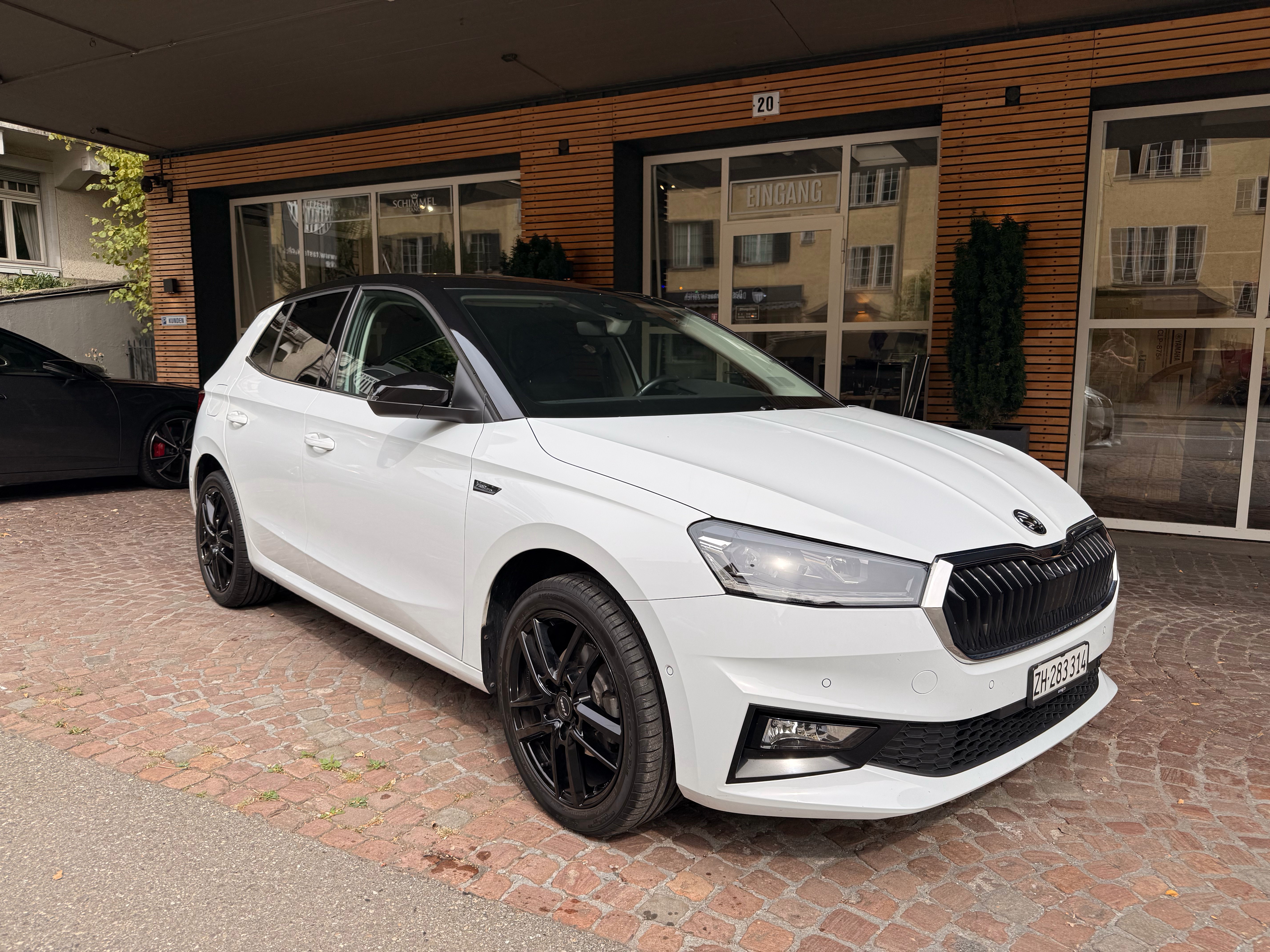 Car photo
