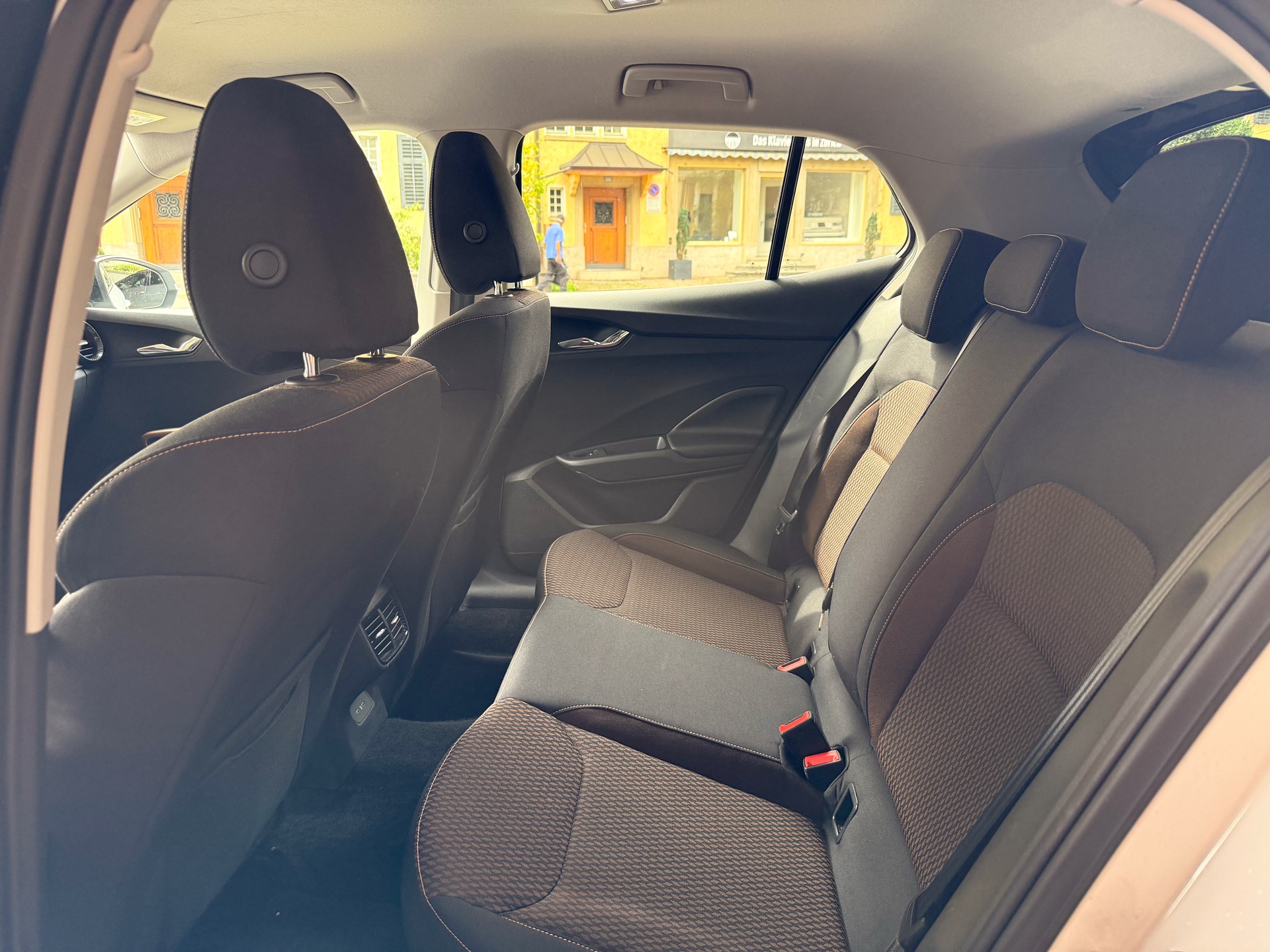 SKODA 1.0 TSI First Edition DSG-image-4