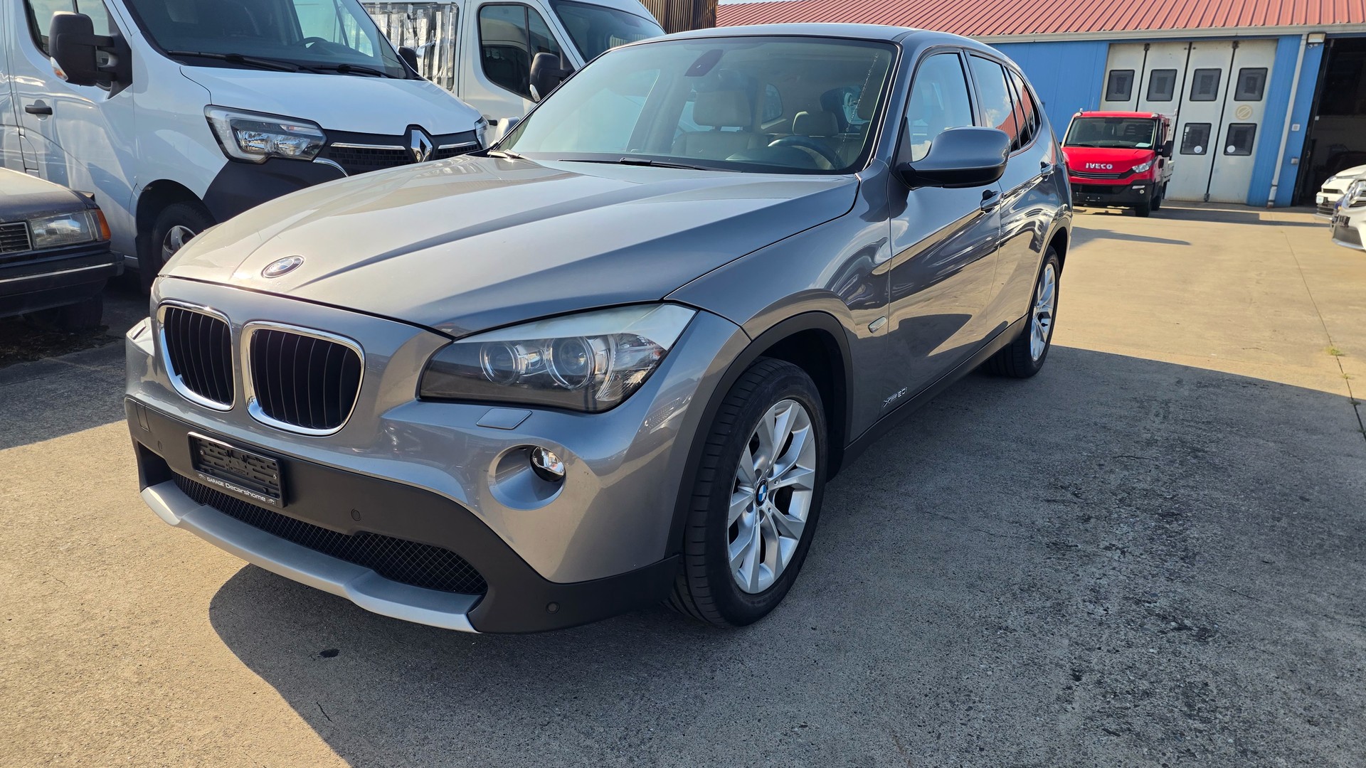 BMW X1 xDrive 20i Steptronic-image-1