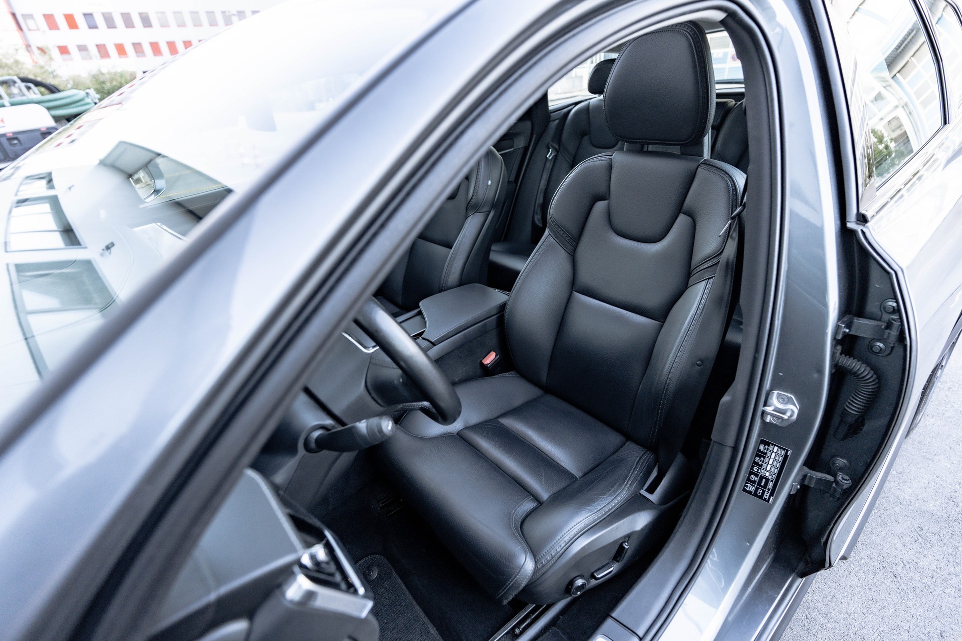 VOLVO V90 Cross Country D5 Pro AWD Geartronic Powerpulse * FRISCH AB MFK * TRAUMHAFTE AUSSTATTUNG * AHK *-image-10