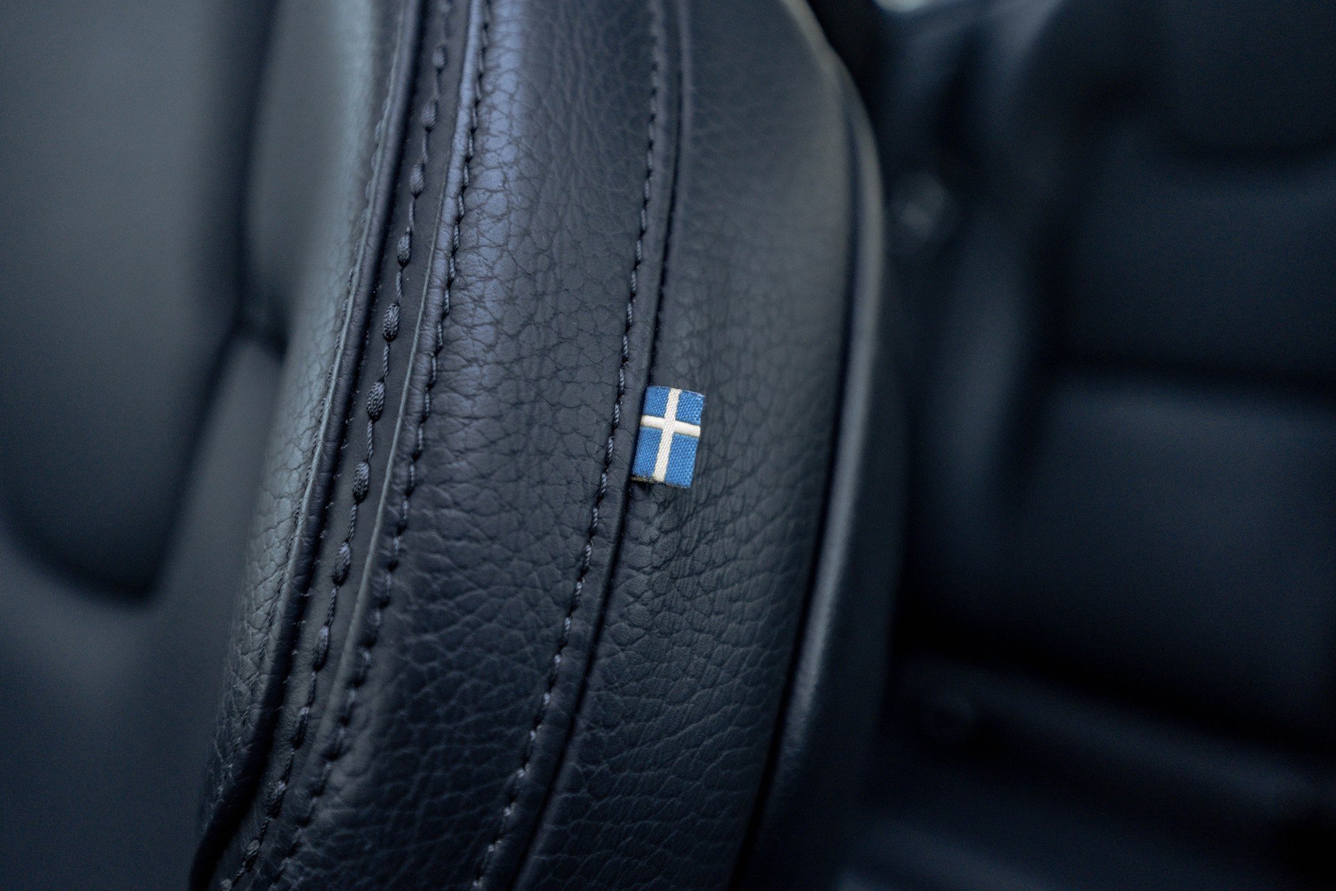 VOLVO V90 Cross Country D5 Pro AWD Geartronic Powerpulse * FRISCH AB MFK * TRAUMHAFTE AUSSTATTUNG * AHK *-image-14