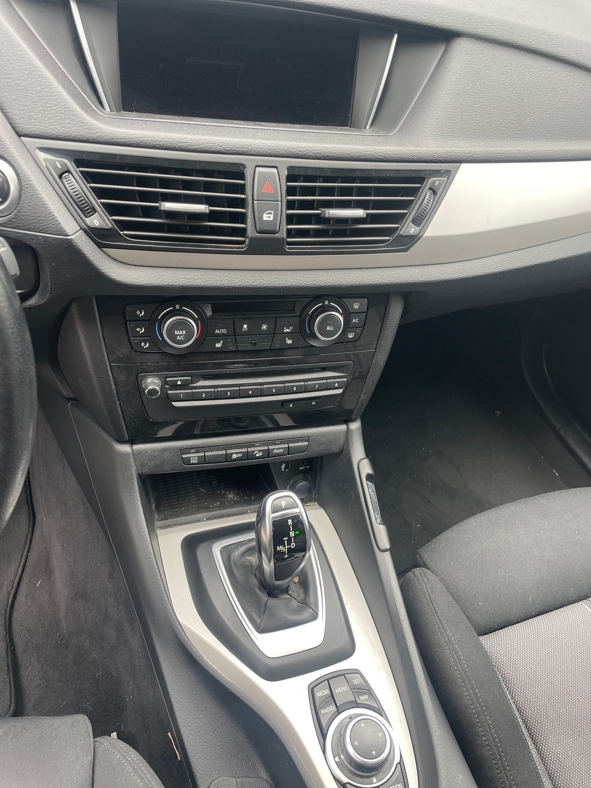 BMW X1 xDrive 18d xLine Steptronic-image-11