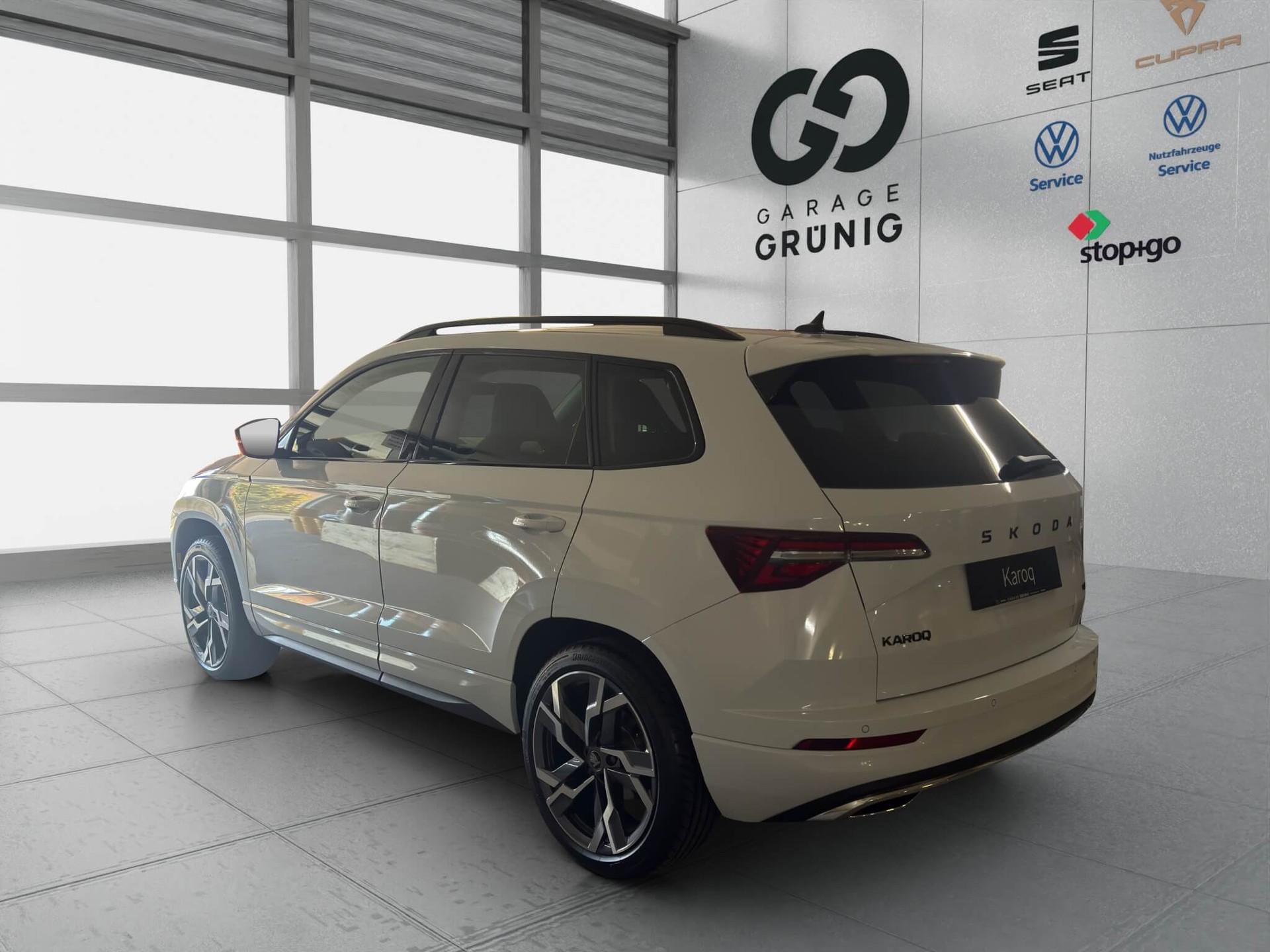 SKODA Karoq 2.0 TSI SportLine 4x4 DSG-showroom-element-3