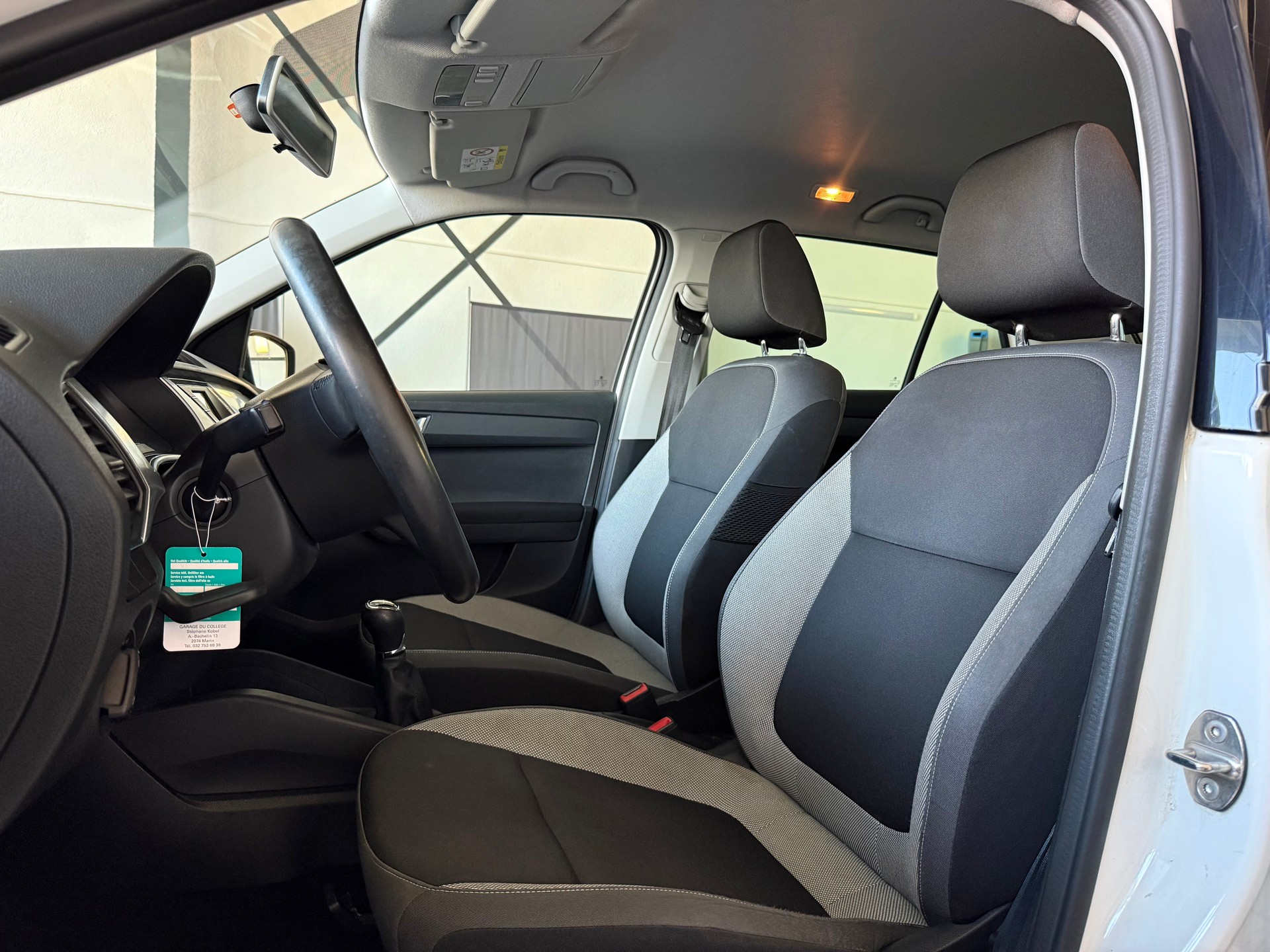 SKODA Fabia 1.2 TSI Sport Ambition-image-7