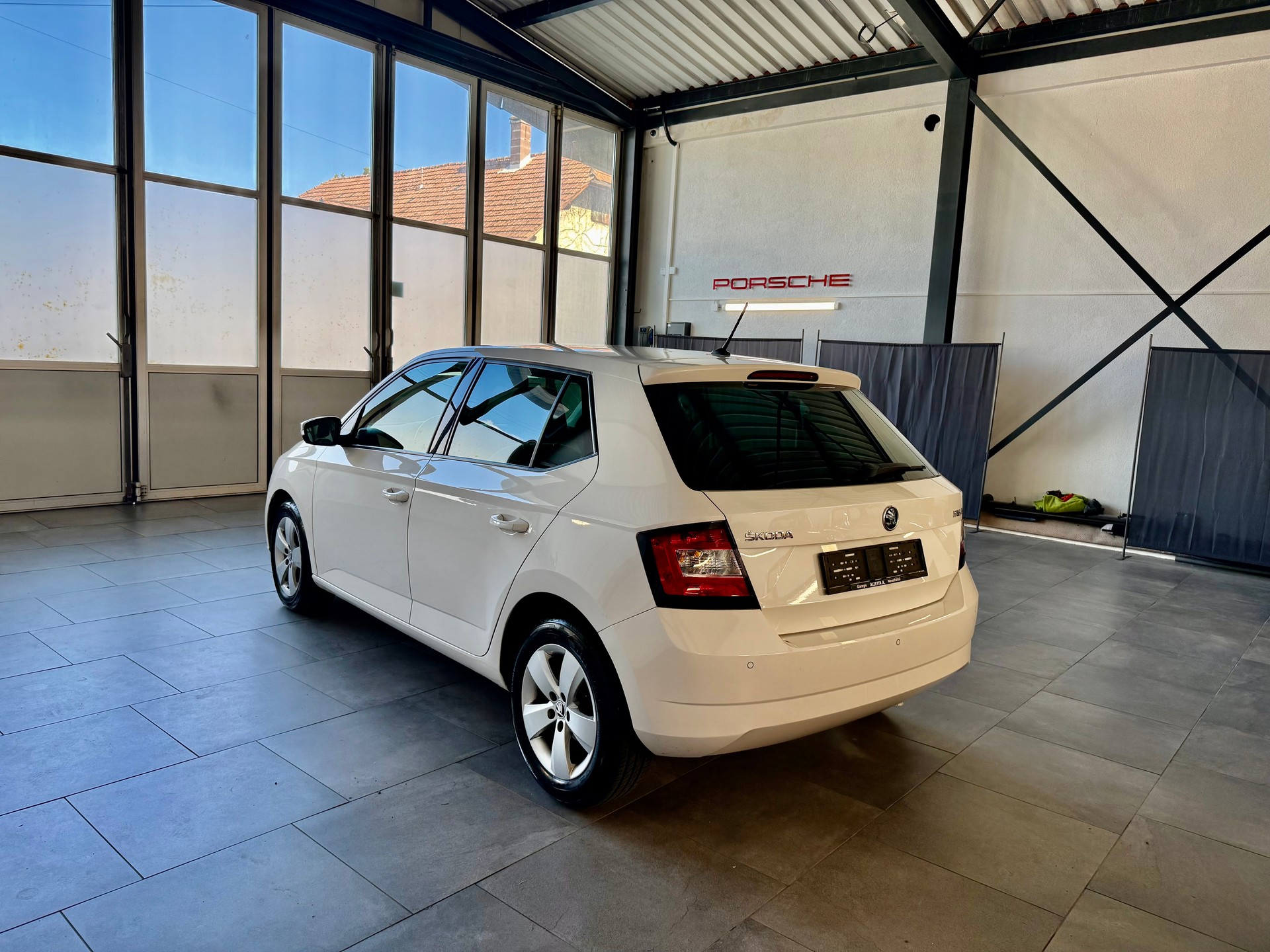 SKODA Fabia 1.2 TSI Sport Ambition-image-1