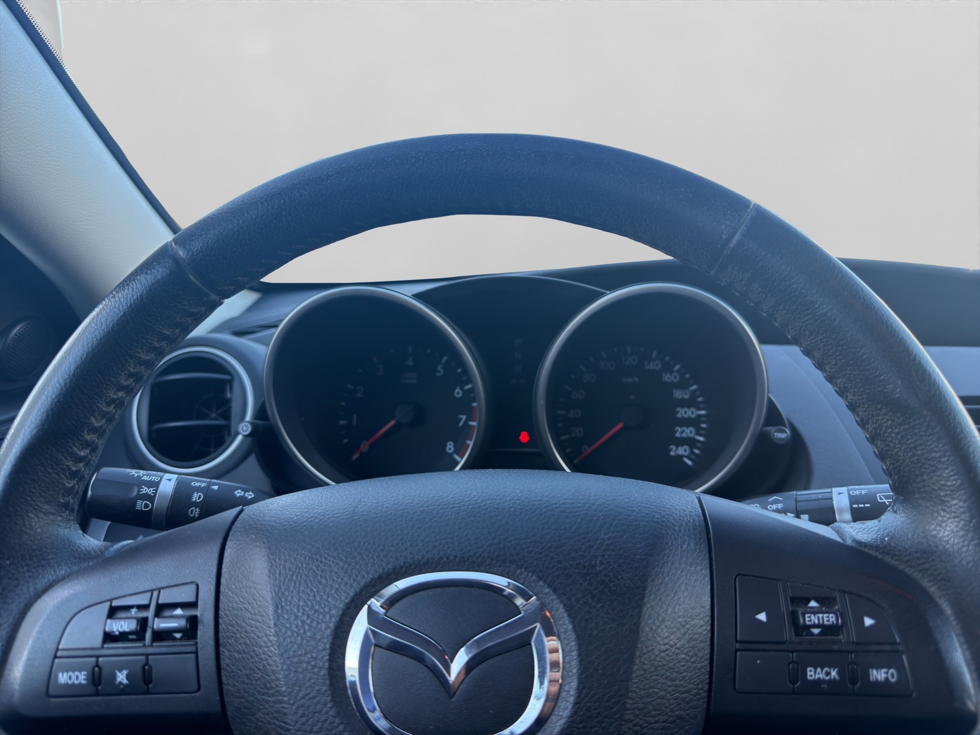MAZDA 3 2.0 16V Exclusive Activematic-image-11