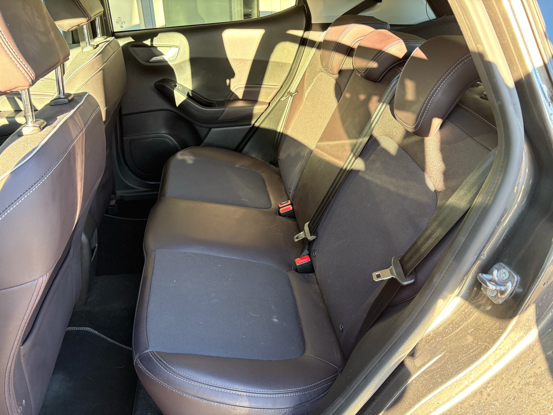FORD Fiesta 1.0 SCTi Vignale Automat-image-10