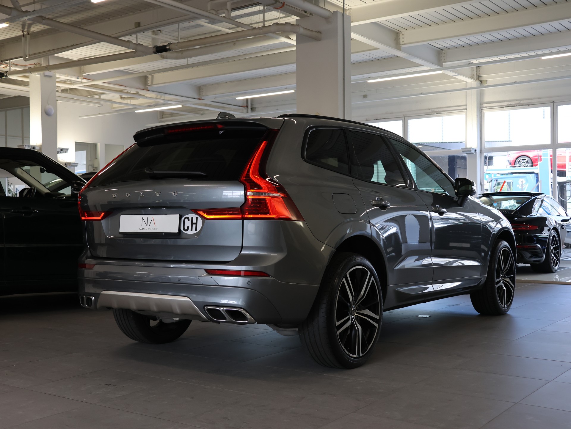 VOLVO XC60 T8 eAWD R-Design Geartronic *WERKSGARANTIE*-image-7