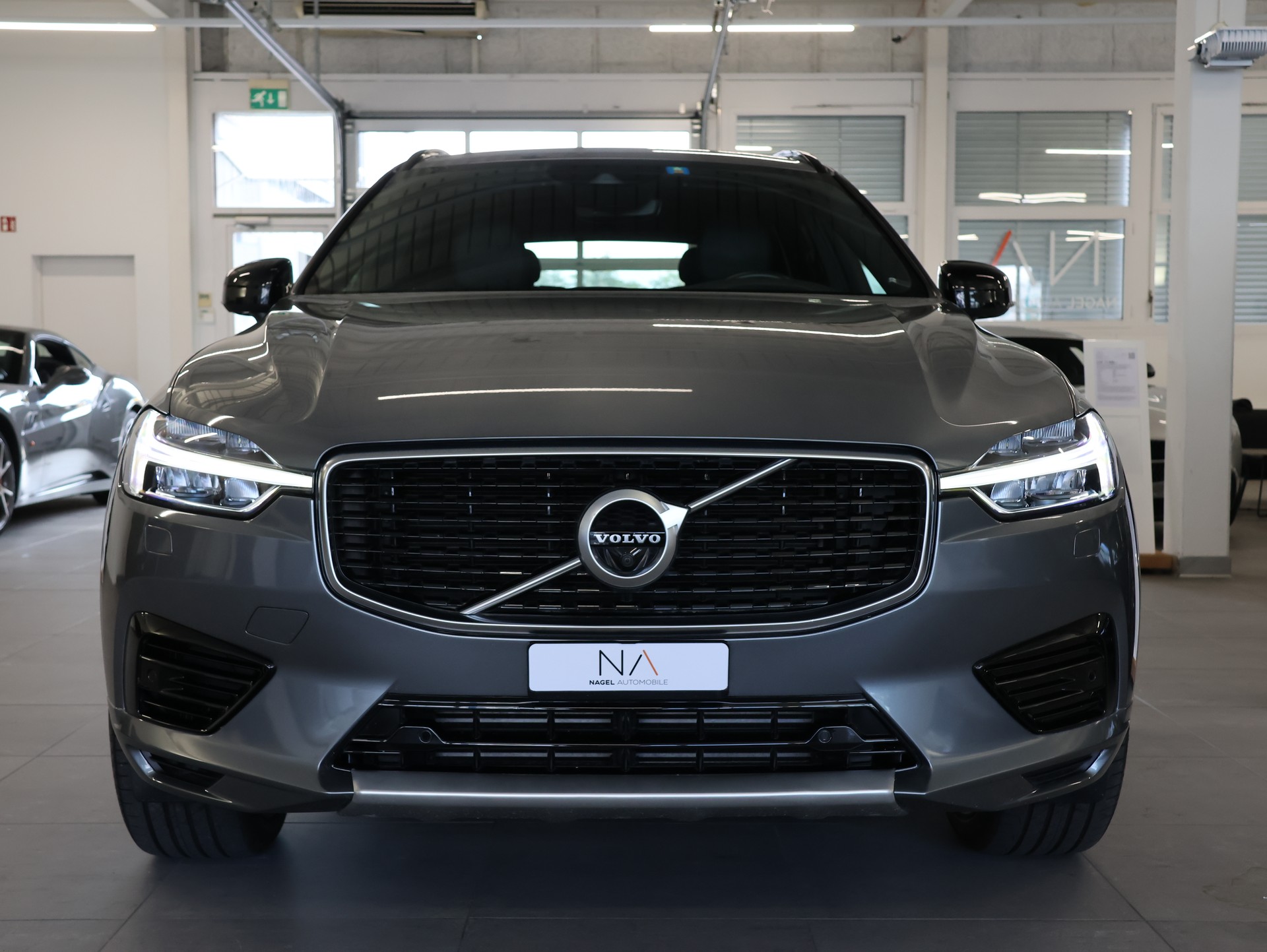 VOLVO XC60 T8 eAWD R-Design Geartronic *WERKSGARANTIE*-image-2
