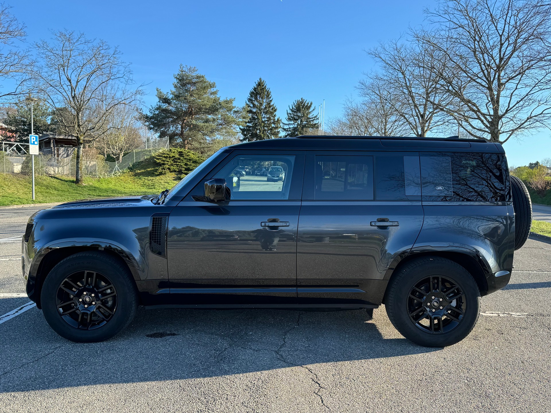 LAND ROVER 3.0 D I6 250 X-Dynamic SE-image-4