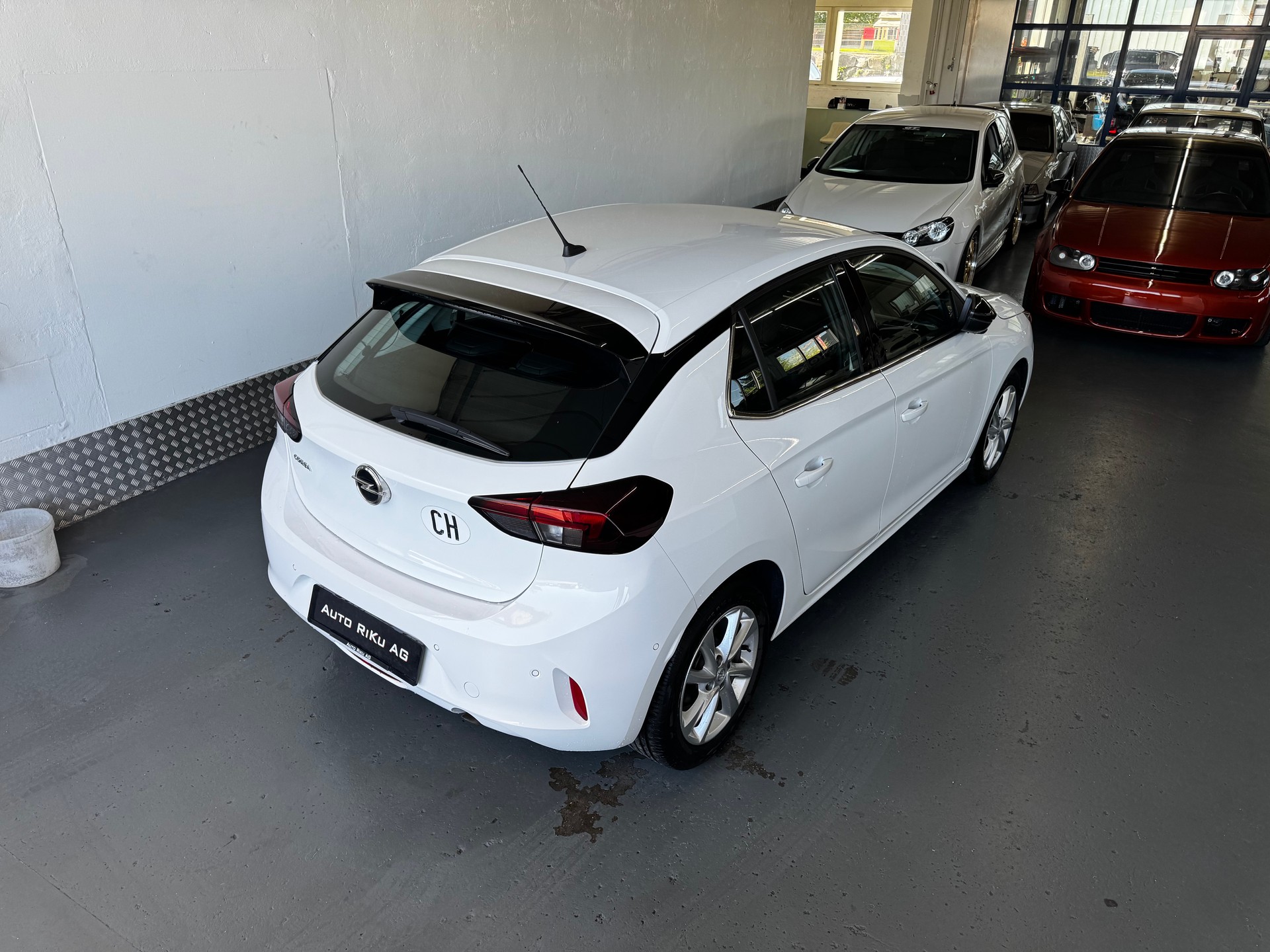 OPEL Corsa 1.2 TP Elegance-image-8