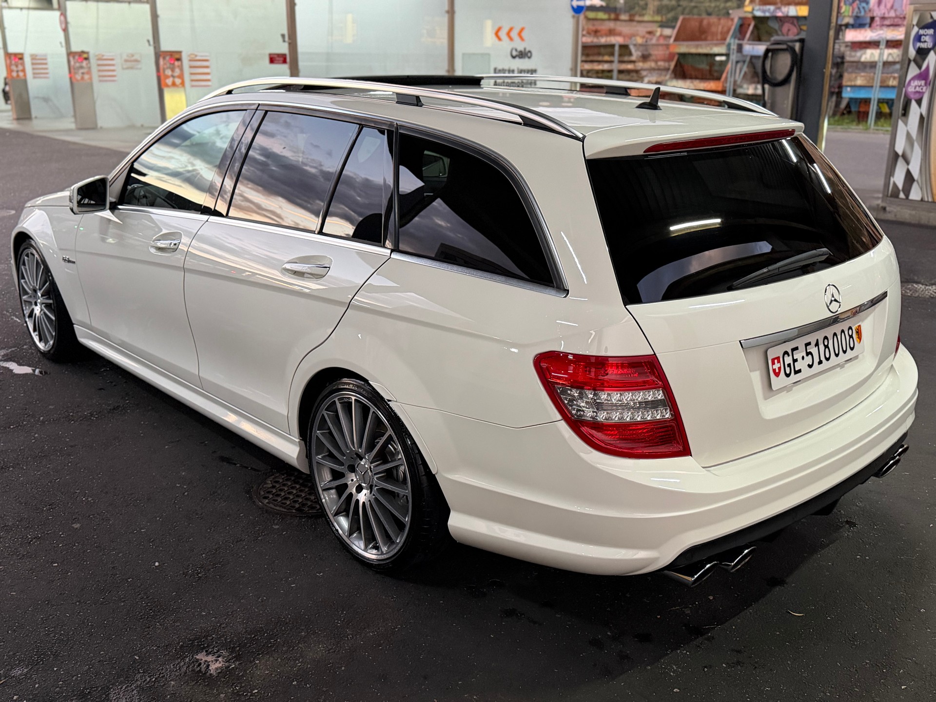 MERCEDES-BENZ C 63 V8 AMG-image-0