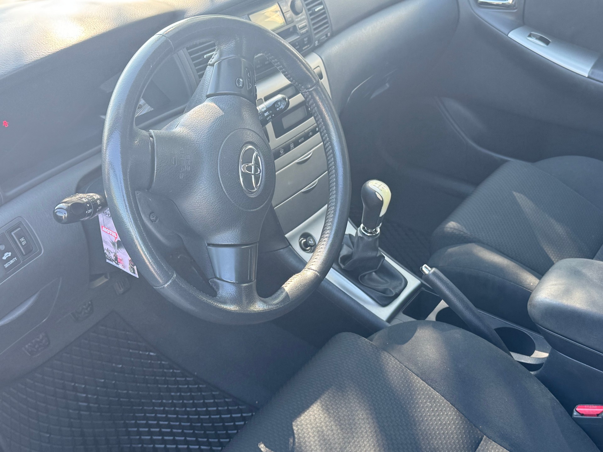 TOYOTA Corolla 1.6 Linea Sol-image-8