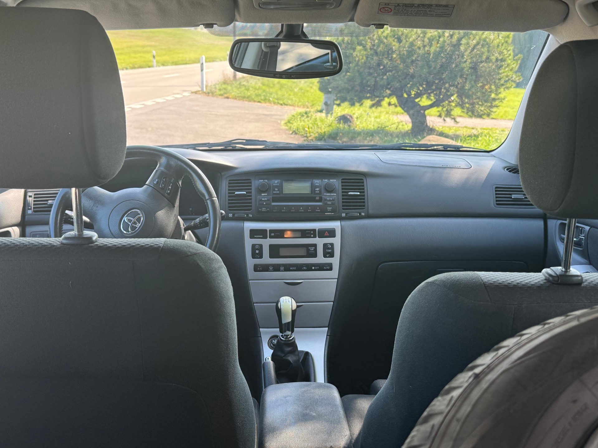 TOYOTA Corolla 1.6 Linea Sol-image-7