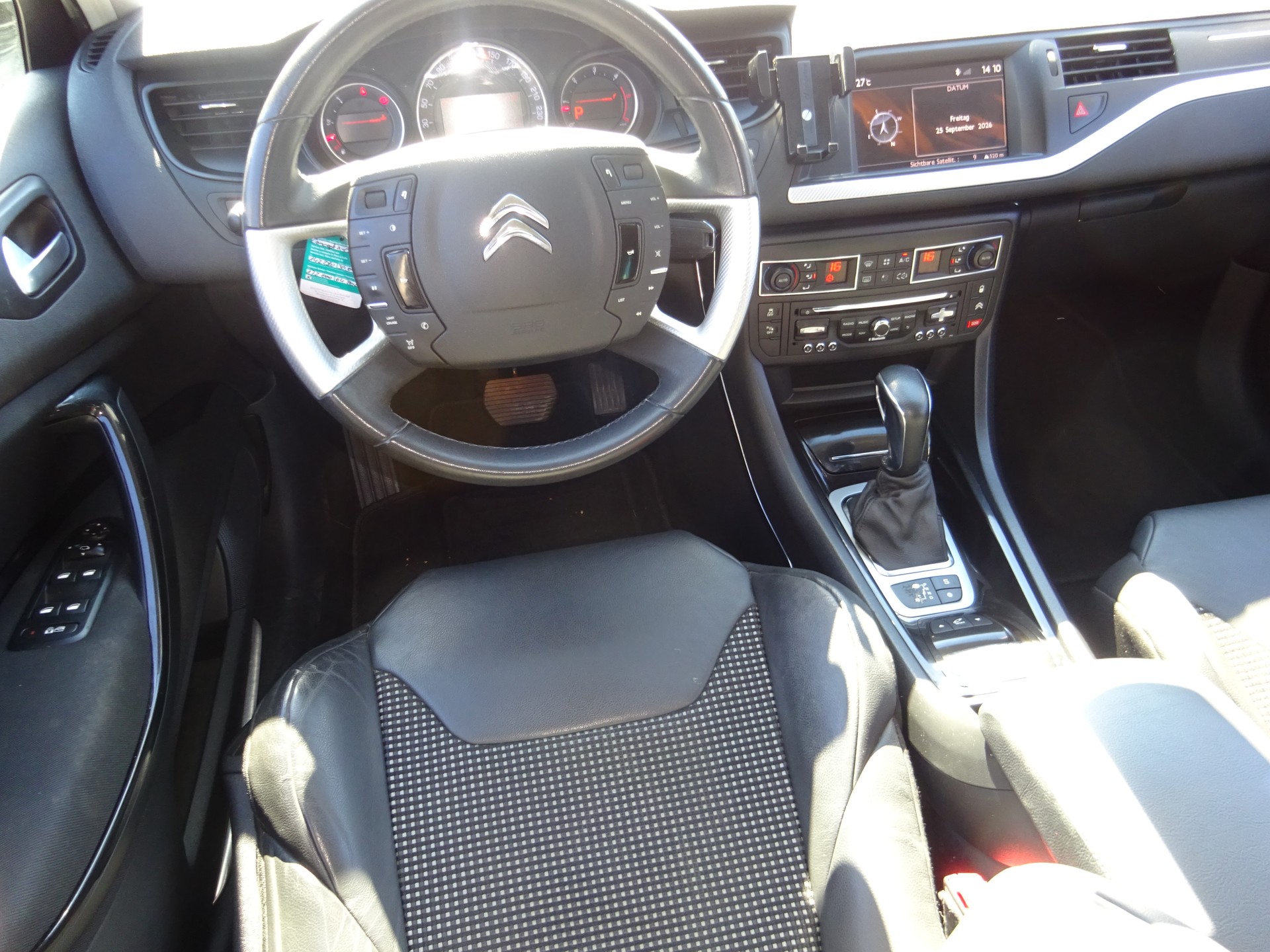 CITROEN C5 Tourer 2.2 HDi Exclusive Automatic - MFK 10.2025 - 204PS-image-6