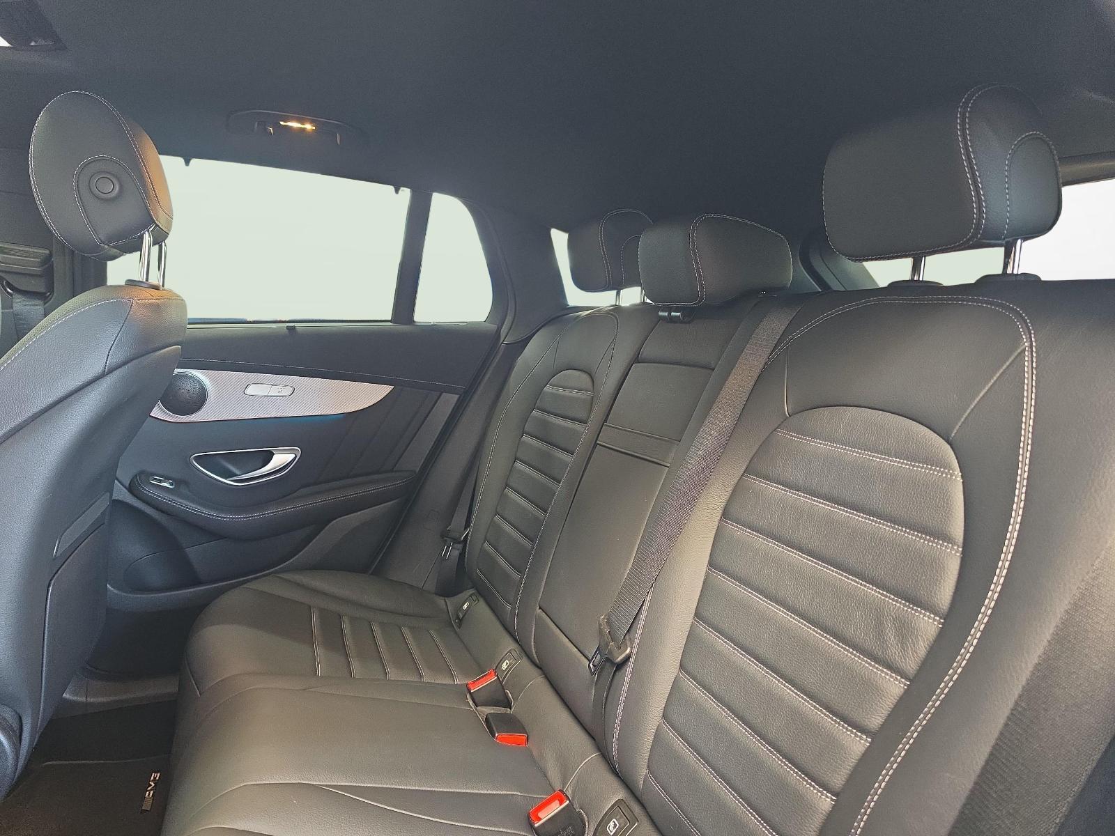 MERCEDES-BENZ EQC 400 4MATIC AMG Line-image-10