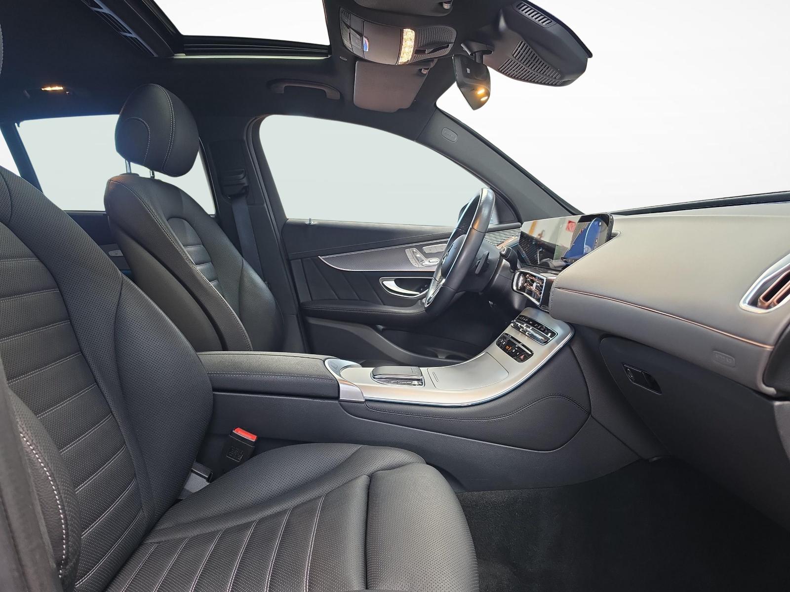 MERCEDES-BENZ EQC 400 4MATIC AMG Line-image-8