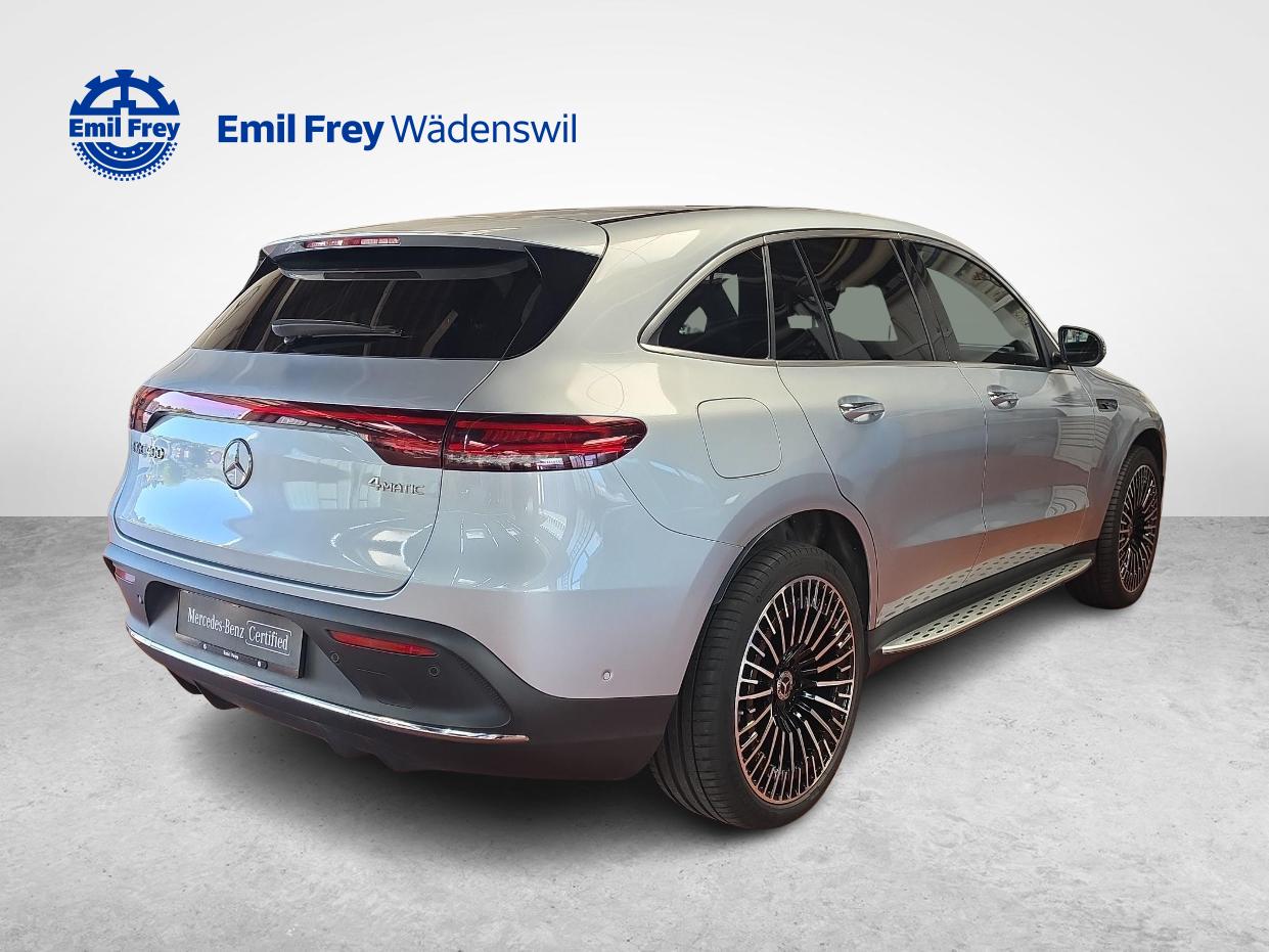 MERCEDES-BENZ EQC 400 4MATIC AMG Line-image-4