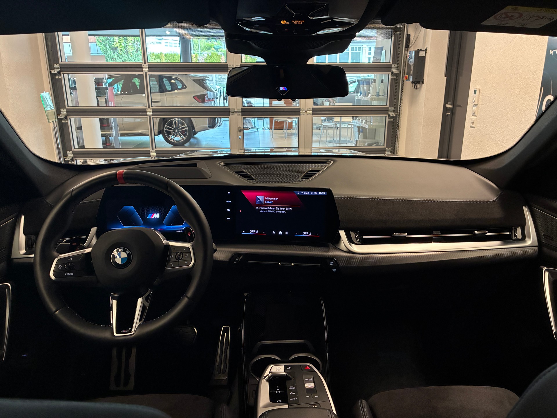 BMW X1 M35i-image-11