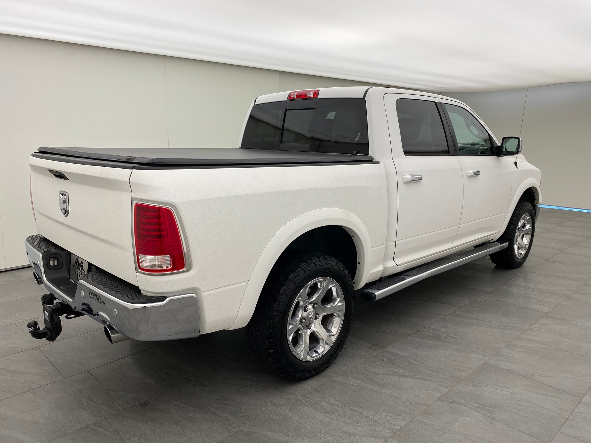 DODGE RAM 1500 5.7 Crew Cab Laramie-image-3