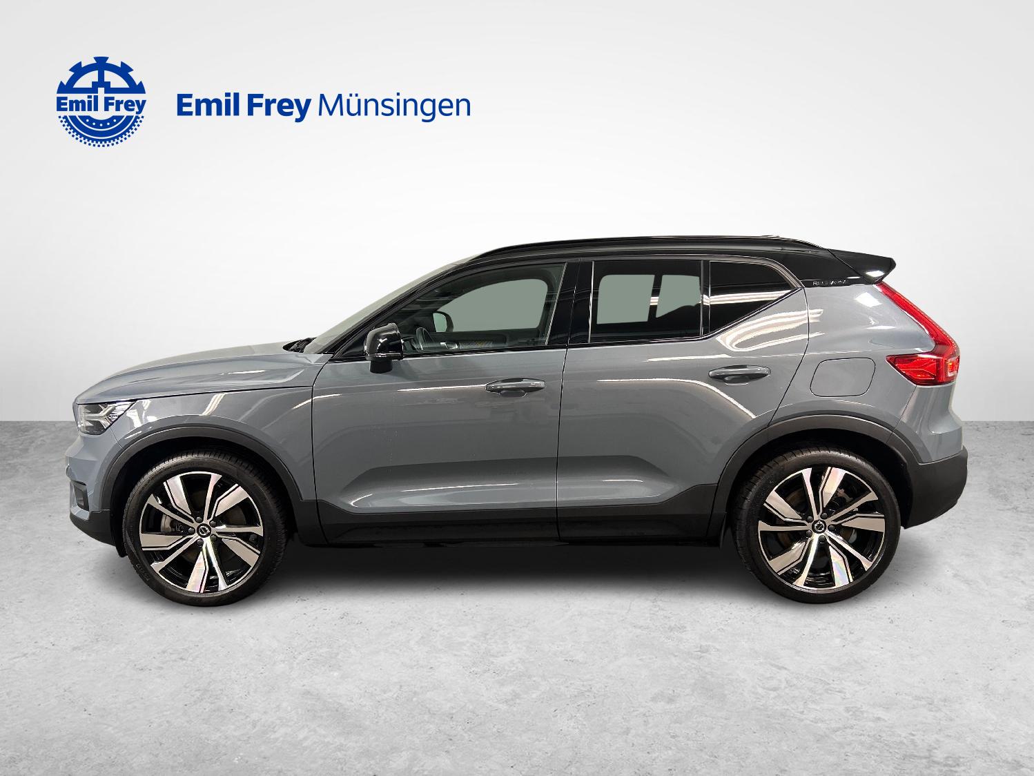 VOLVO XC40 P8 Twin R-Design AWD-image-5