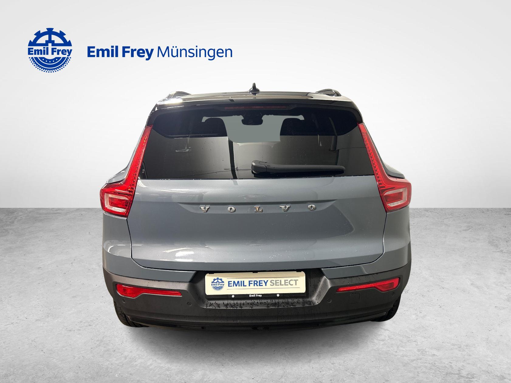 VOLVO XC40 P8 Twin R-Design AWD-image-13
