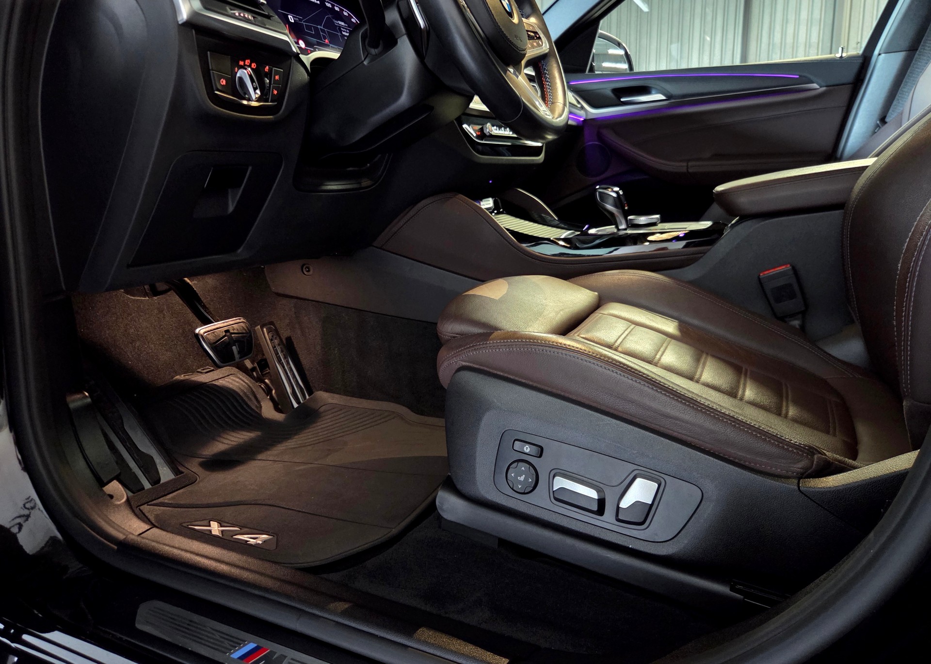 BMW X4 M40d-image-12