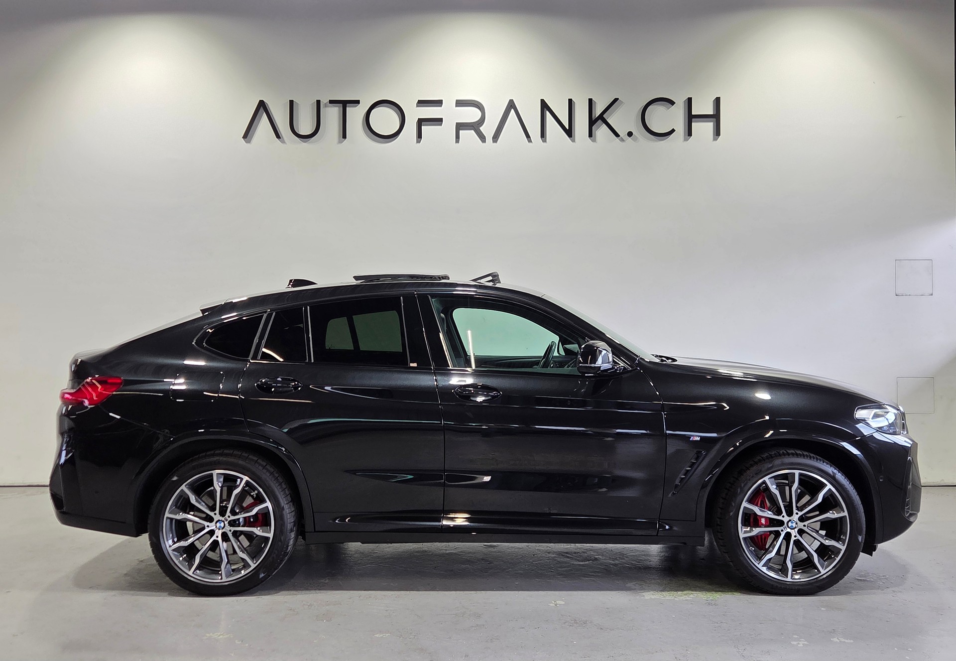 BMW X4 M40d-image-5