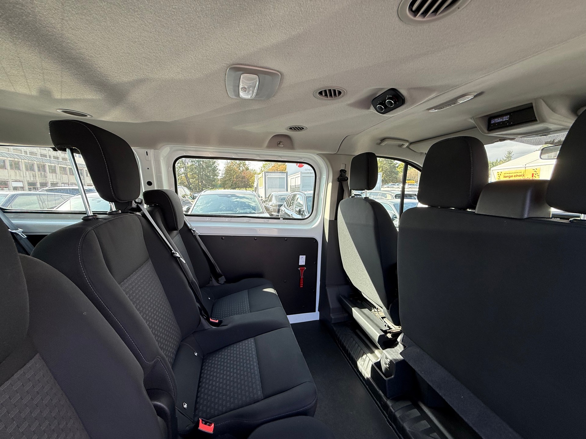 FORD Transit Custom 320 L1H1 Trend-image-11